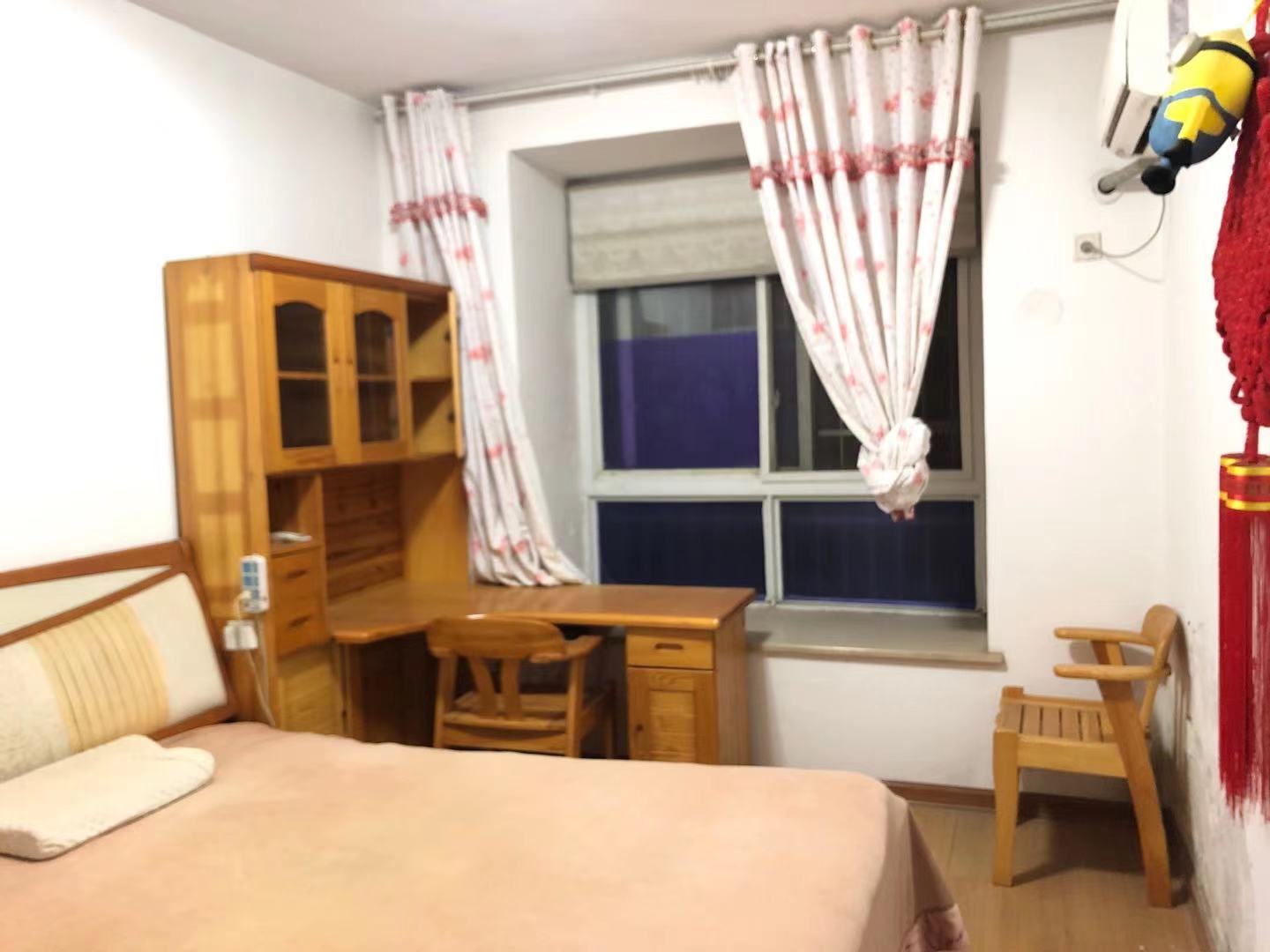 荷塘香榭 3室2厅1卫 55.0万 荷塘香榭 3室2厅1卫 55.0万客厅