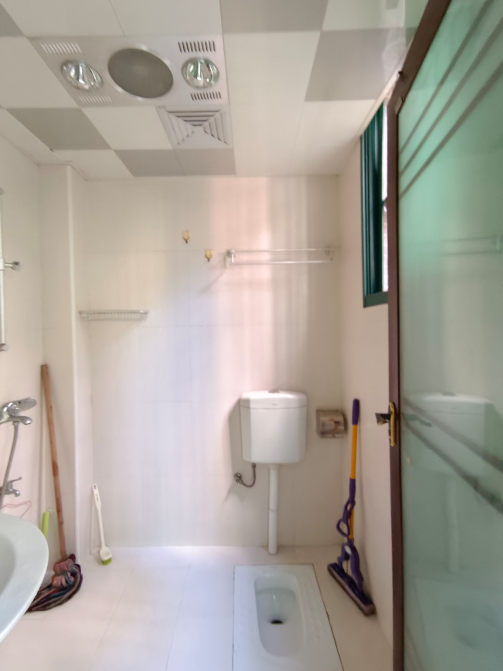 道伟山水华苑 3室2厅2卫 2600.0元/月 道伟山水华苑 3室2厅2卫 2600.0元/月室内图