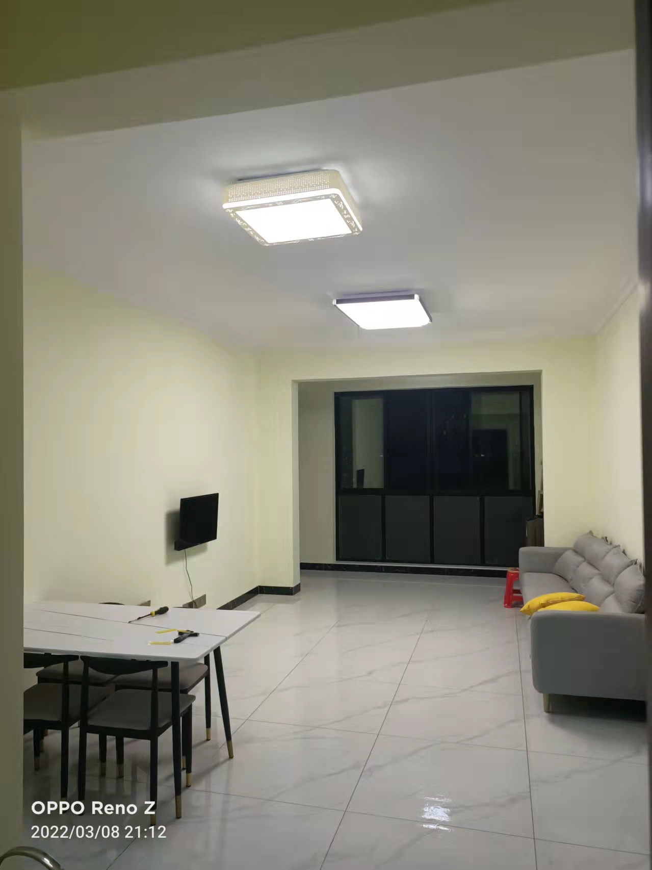 华邦深蓝时代广场  2室2厅1卫    2100.0元/月 华邦深蓝时代广场  2室2厅1卫    2100.0元/月室内图