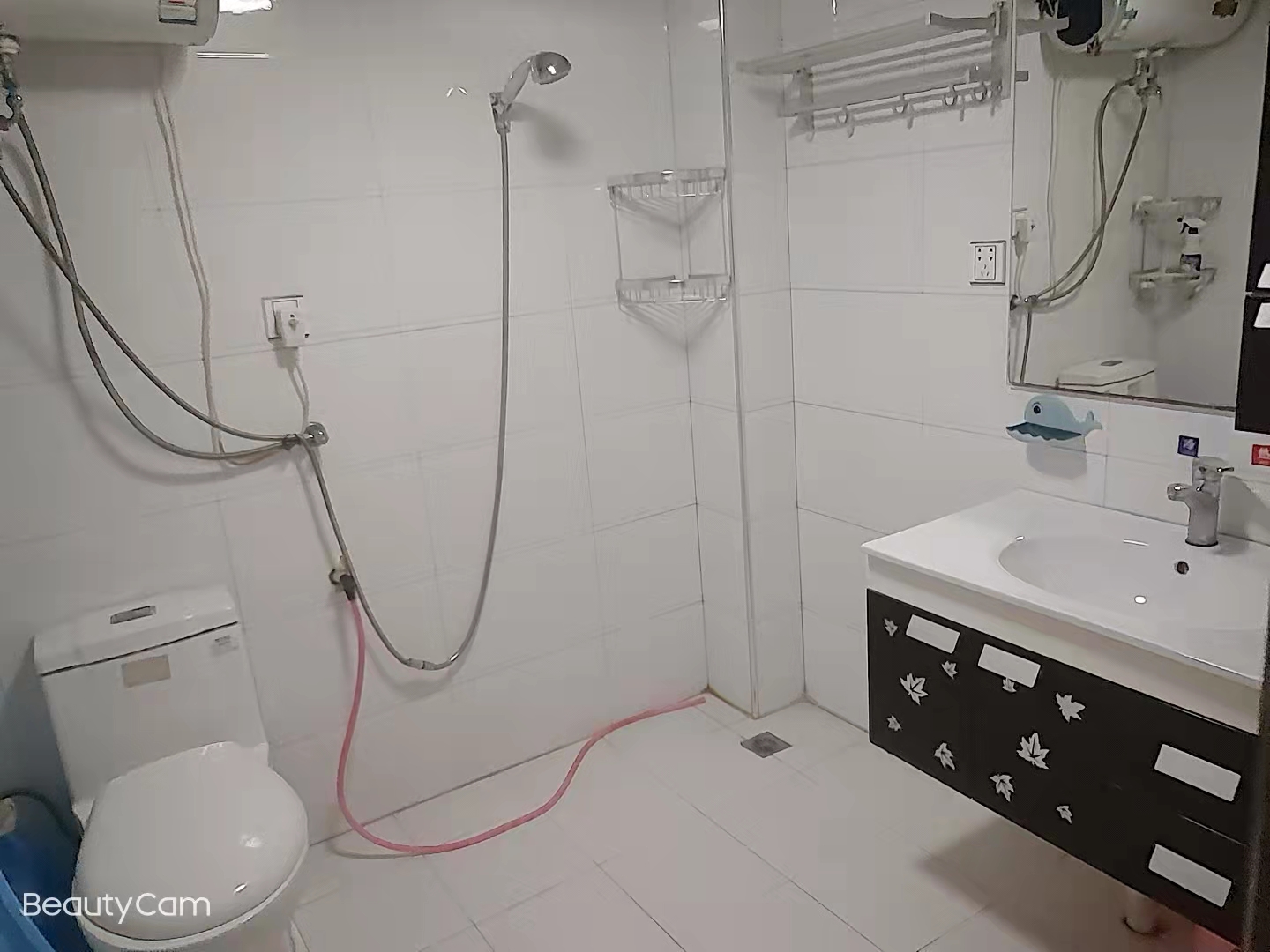 盐业局 3室2厅2卫 68.8万 盐业局 3室2厅2卫 68.8万卫生间