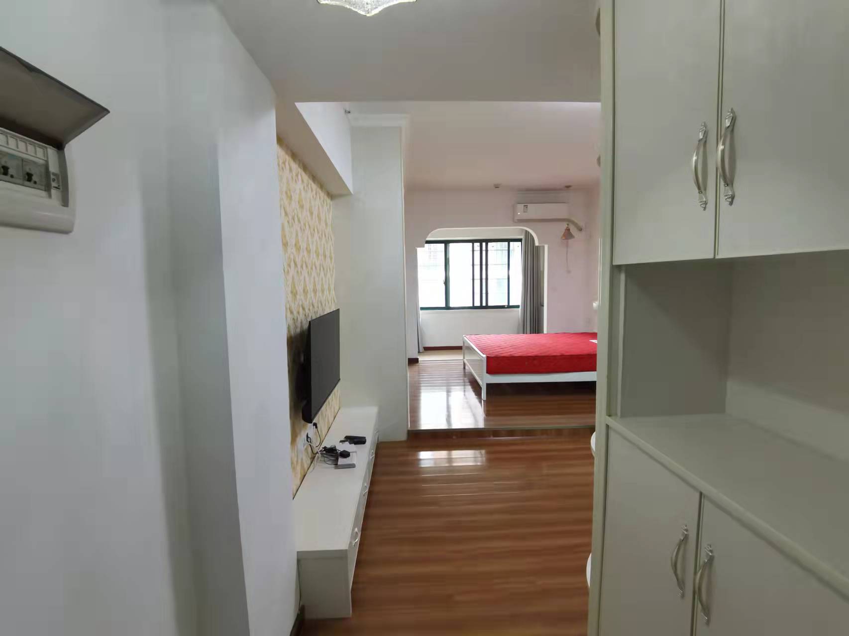 云顶上品  1室1厅1卫    1400.0元/月 云顶上品  1室1厅1卫    1400.0元/月室内图