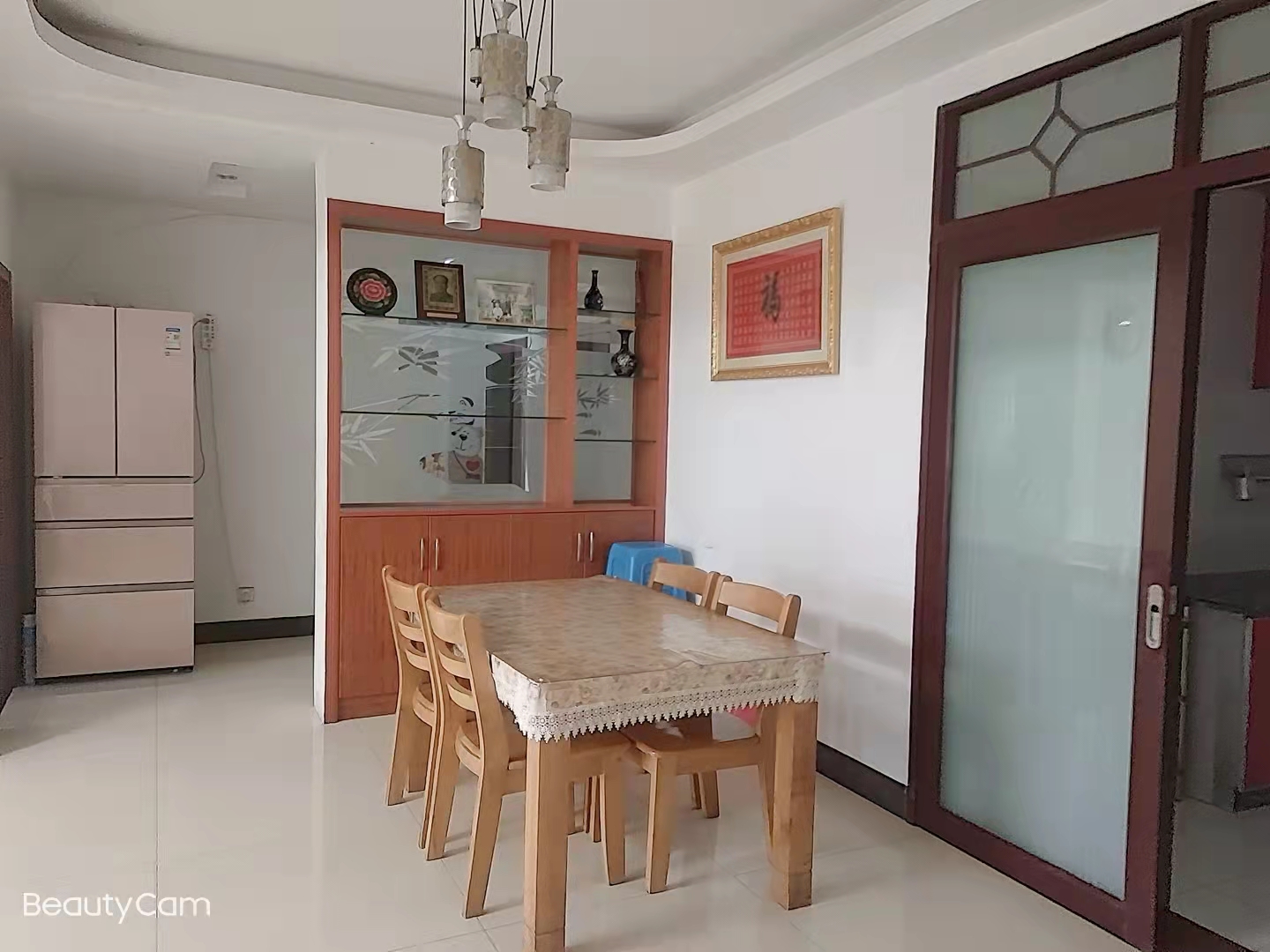 盐业局 3室2厅2卫 68.8万 盐业局 3室2厅2卫 68.8万客厅