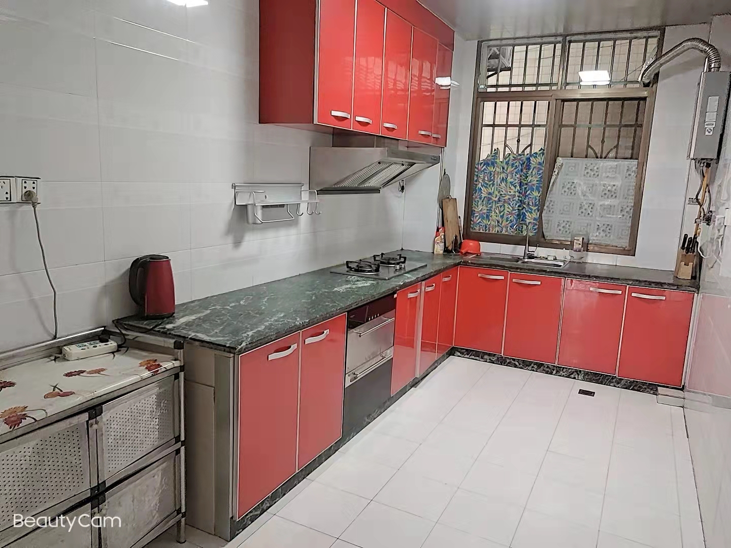 盐业局 3室2厅2卫 68.8万 盐业局 3室2厅2卫 68.8万客厅