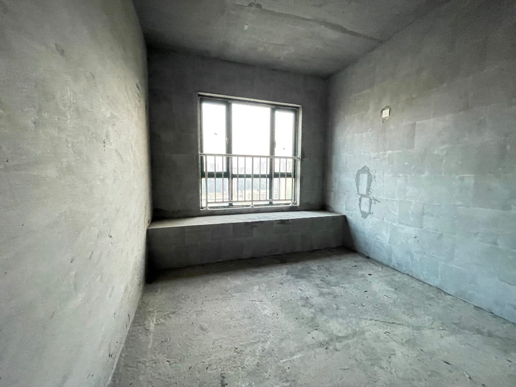 湖景名城 3室2厅1卫 53.8万 湖景名城 3室2厅1卫 53.8万客厅