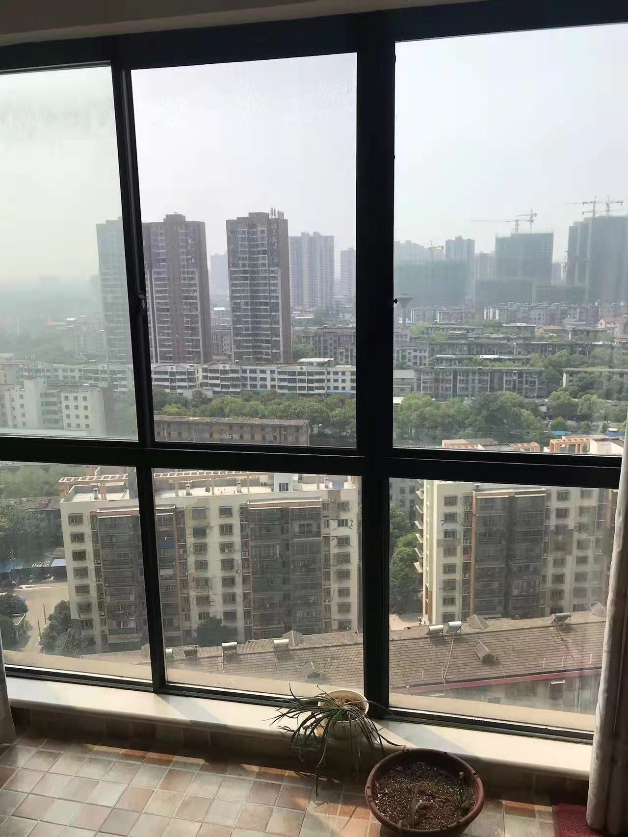 中建岳阳中心 3室2厅1卫 2600.00元/月 中建岳阳中心 3室2厅1卫 2600.00元/月室内图