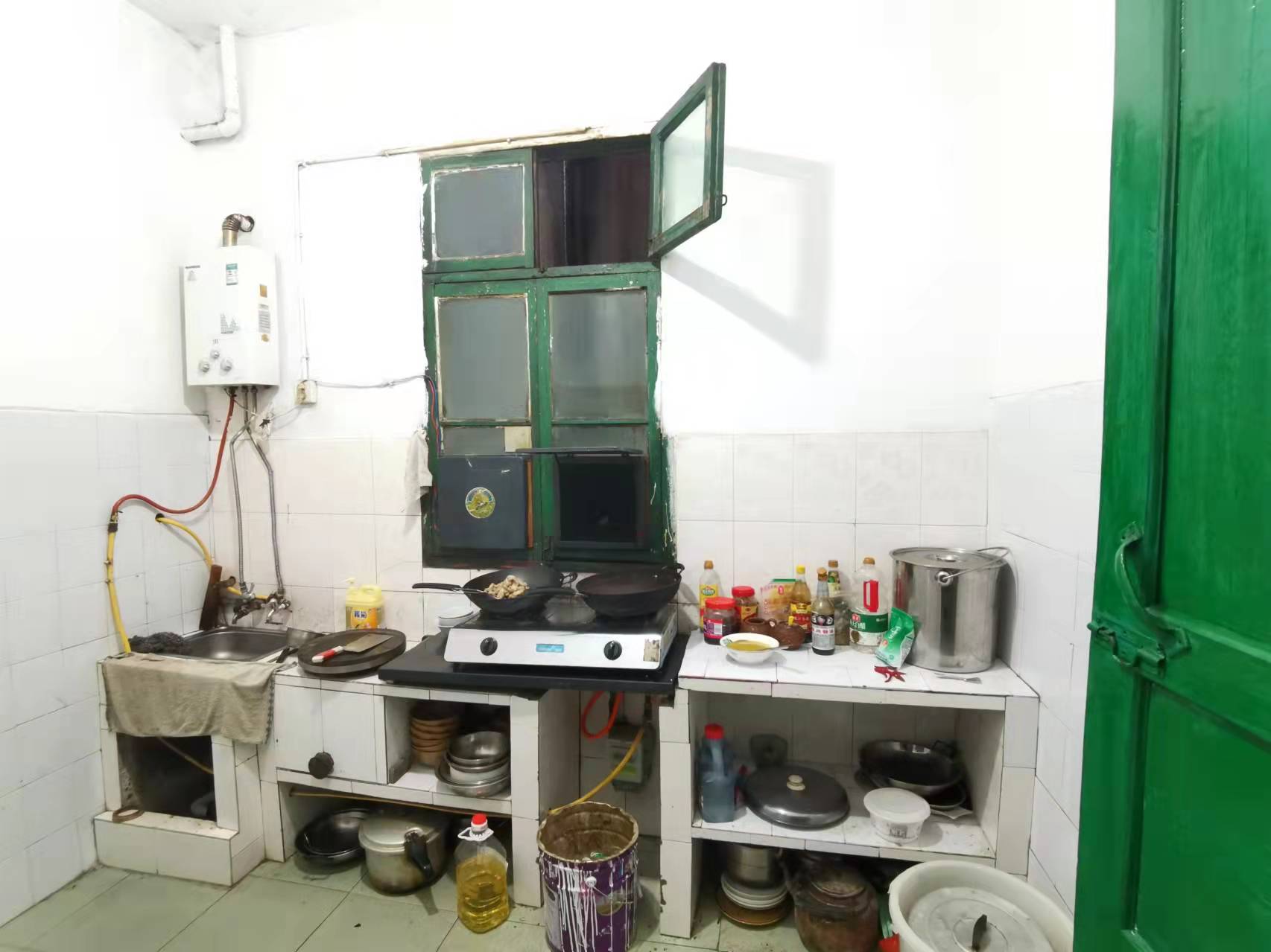 赫山区民政局家属楼 2室2厅1卫 600.0元/月 赫山区民政局家属楼 2室2厅1卫 600.0元/月室内图