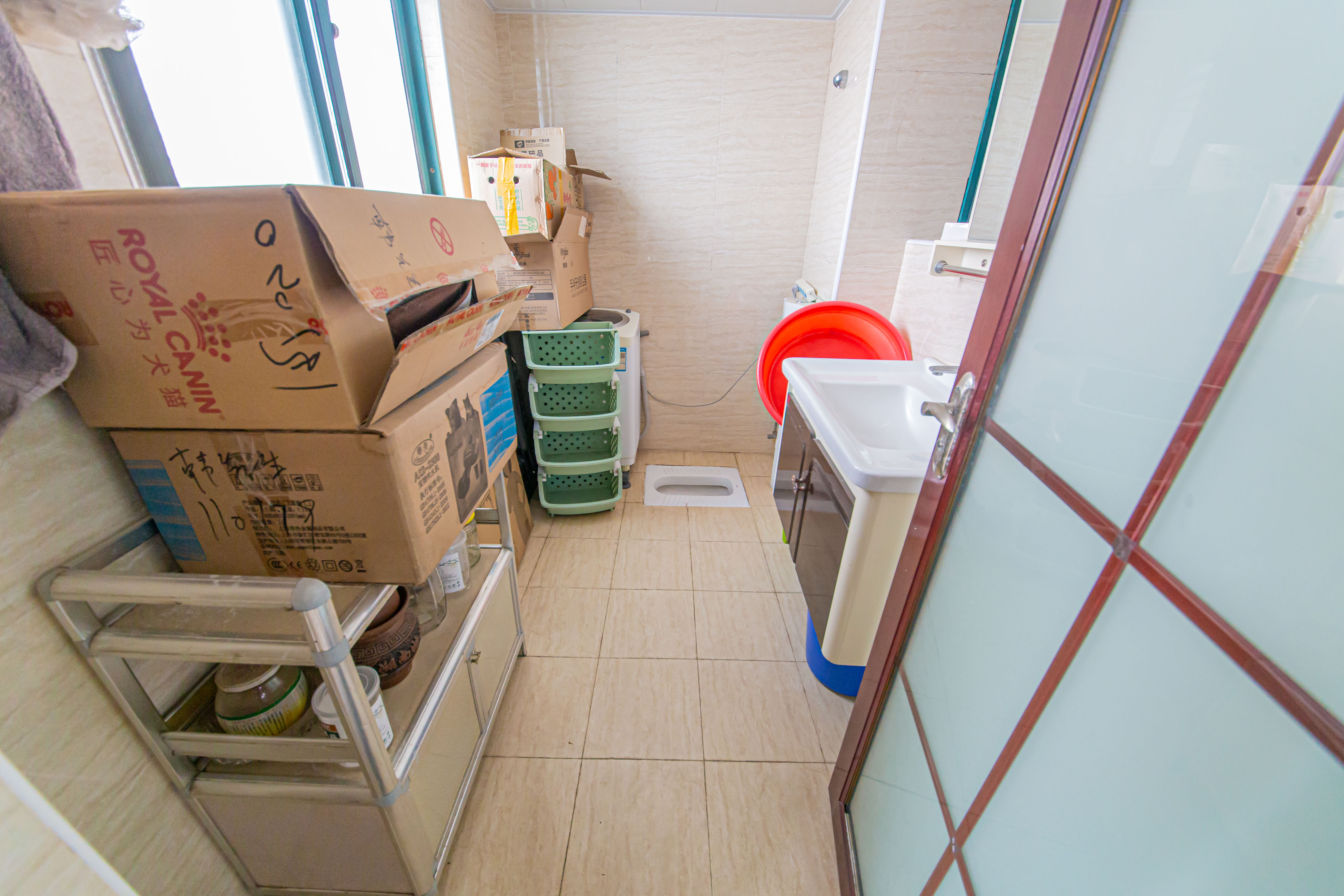 银桂苑  6室3厅4卫   359.00万卫生间