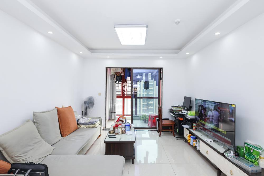 卓越浅水湾 3室2厅2卫 170.0万