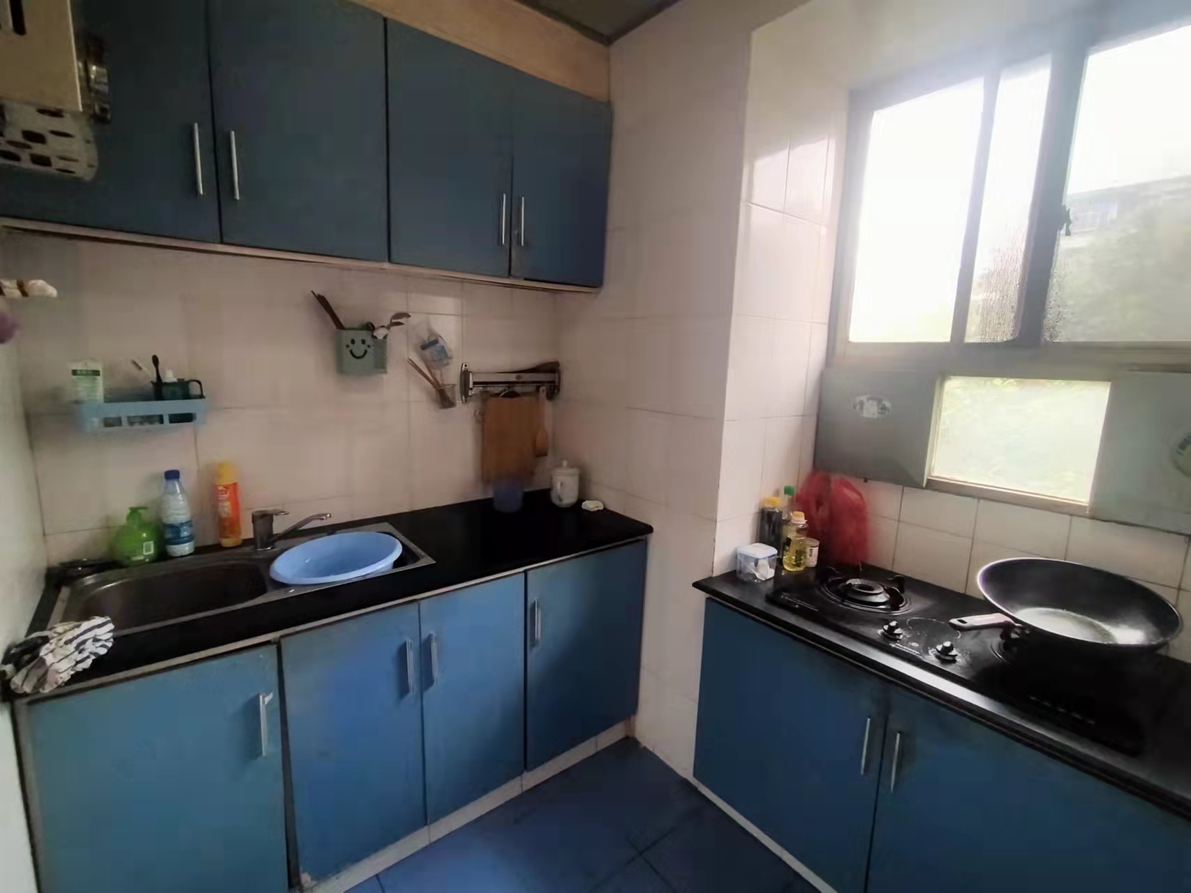 霞光五物小区  2室1厅1卫    900.0元/月 霞光五物小区  2室1厅1卫    900.0元/月室内图