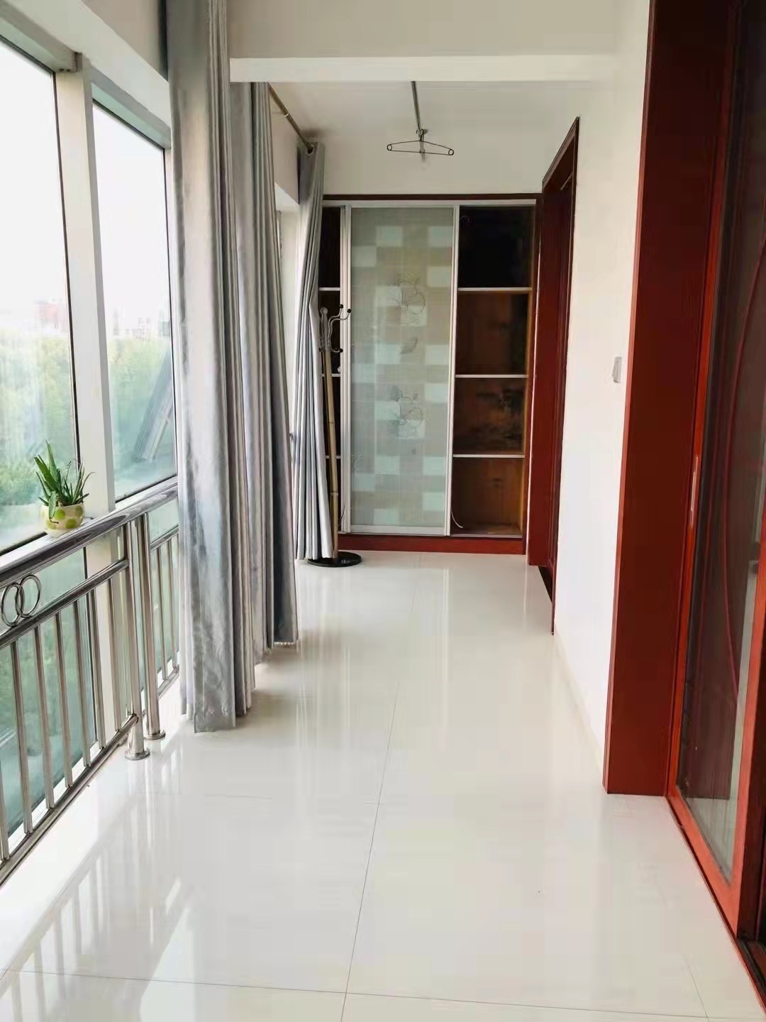 粮运大厦 3室2厅2卫 2200.0元/月 粮运大厦 3室2厅2卫 2200.0元/月室内图