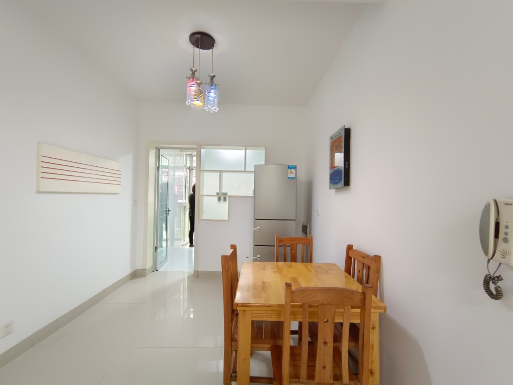 曲兰庭苑 2室2厅1卫 1600.0元/月 曲兰庭苑 2室2厅1卫 1600.0元/月室内图