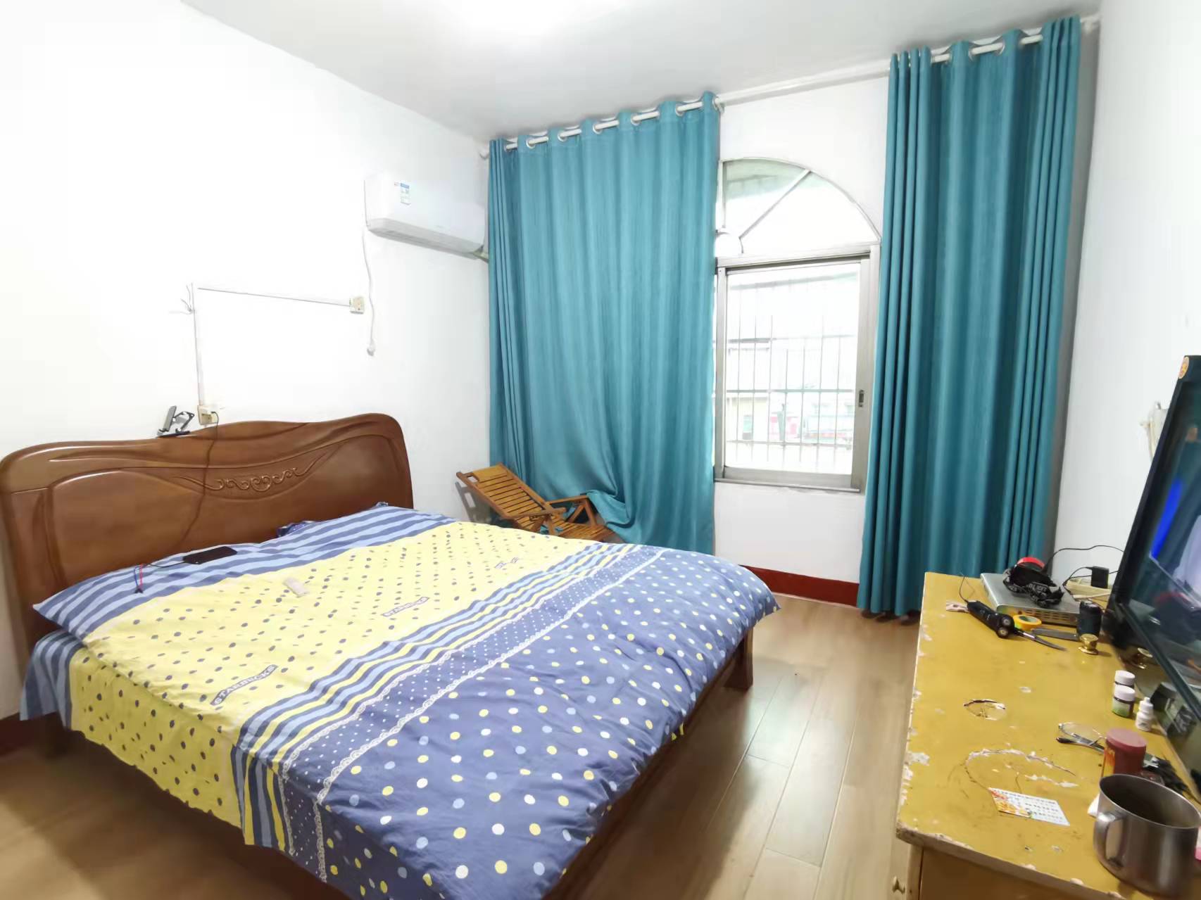 赫山区民政局家属楼 2室2厅1卫 600.0元/月 赫山区民政局家属楼 2室2厅1卫 600.0元/月室内图