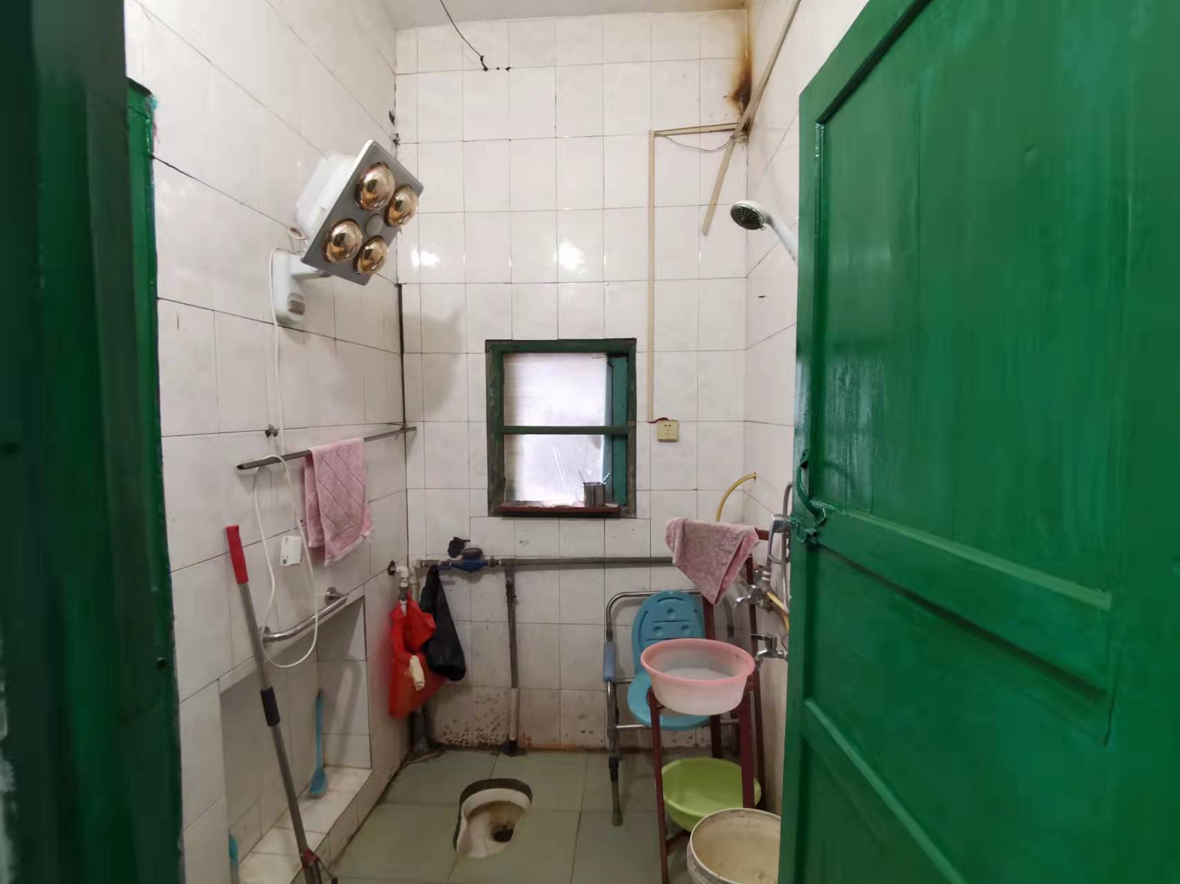 赫山区民政局家属楼 2室2厅1卫 600.0元/月 赫山区民政局家属楼 2室2厅1卫 600.0元/月室内图