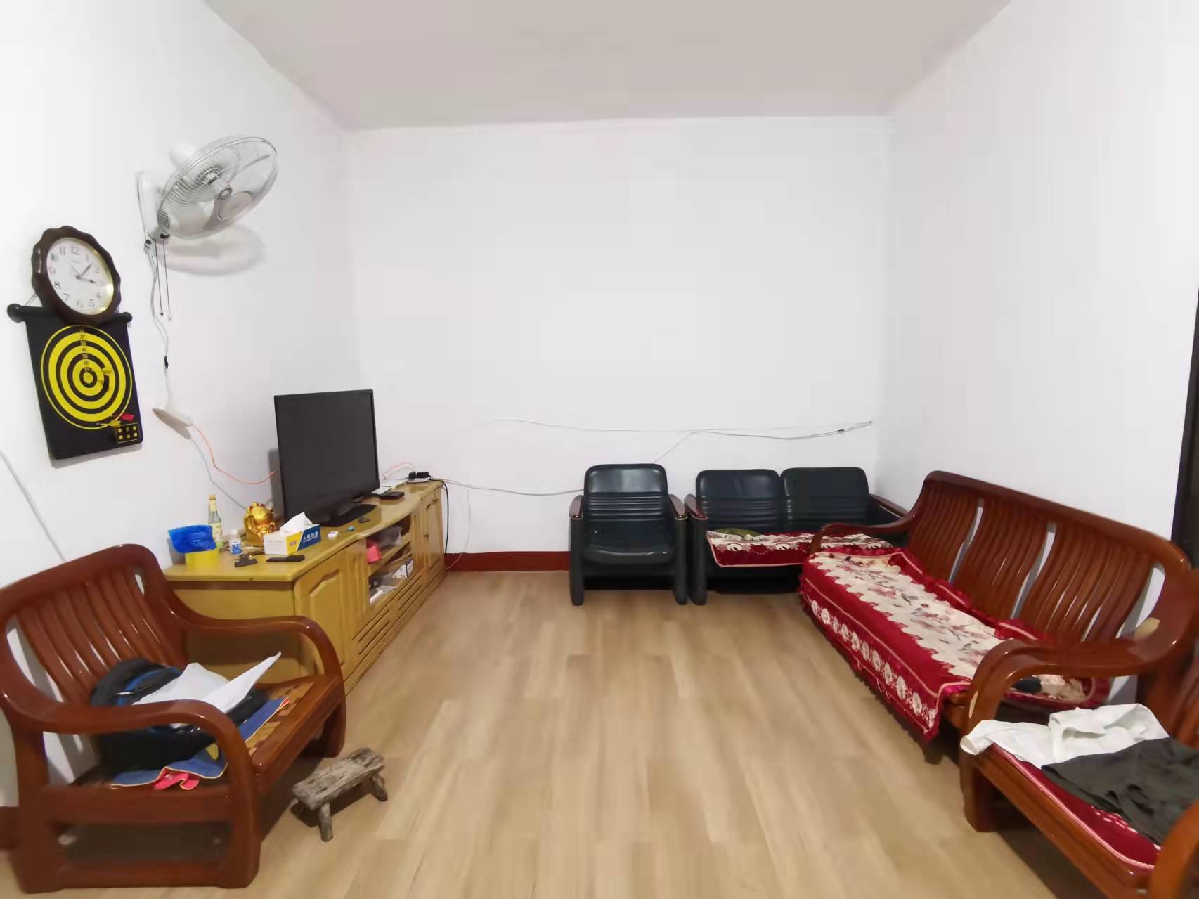 赫山区民政局家属楼 2室2厅1卫 600.0元/月 赫山区民政局家属楼 2室2厅1卫 600.0元/月室内图