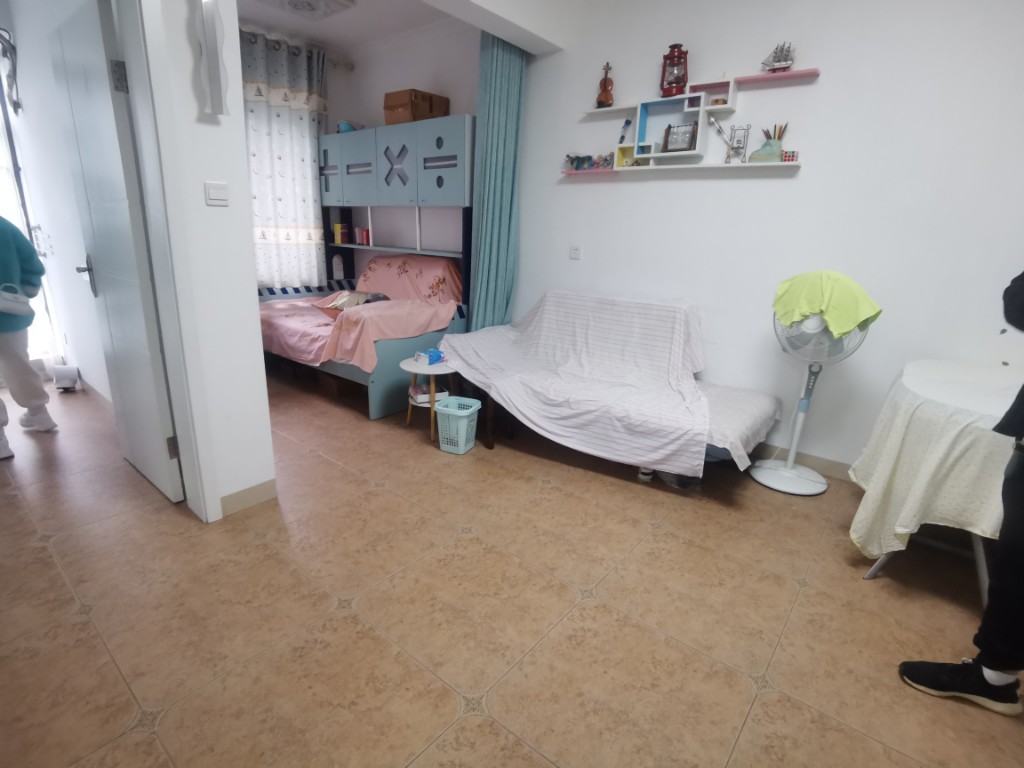 雄森国际  1室1厅0卫    1700.0元/月 雄森国际  1室1厅0卫    1700.0元/月室内图