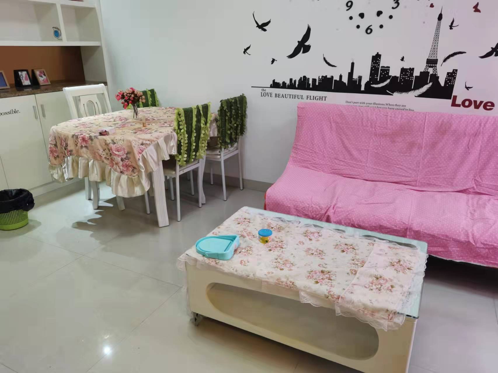 尚书房 2室2厅1卫 1800.0元/月 尚书房 2室2厅1卫 1800.0元/月小区图