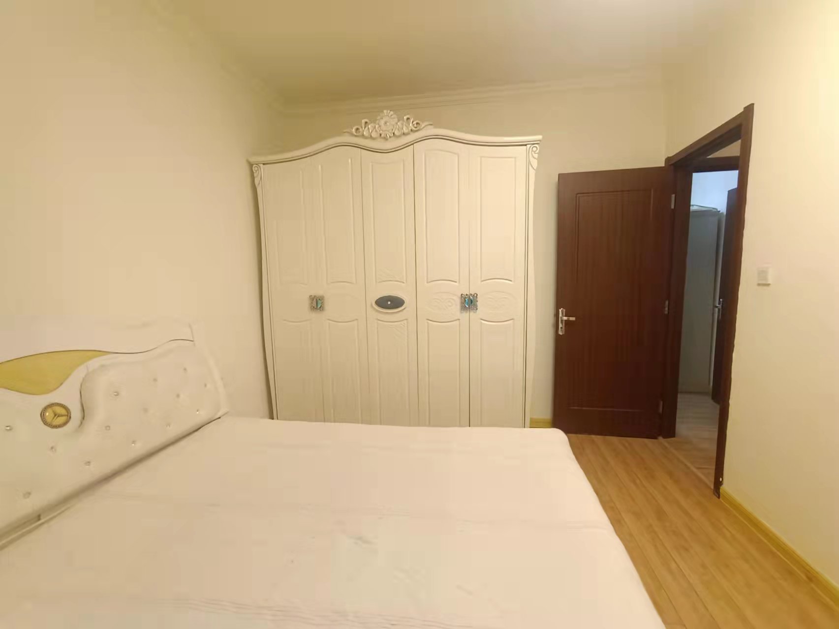 碧桂园  3室2厅1卫   1800.00元/月室内图
