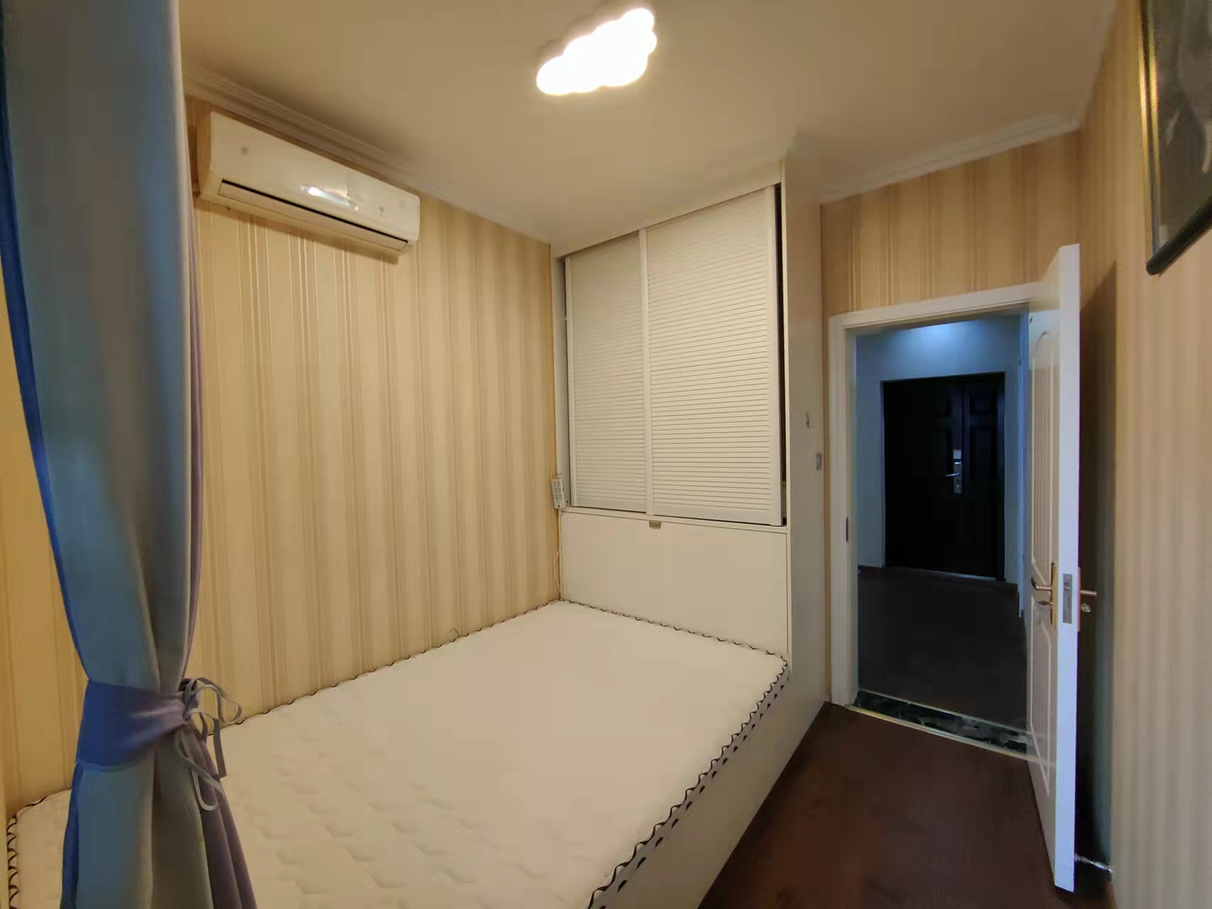 南湖半岛  3室1厅1卫   2600.00元/月室内图