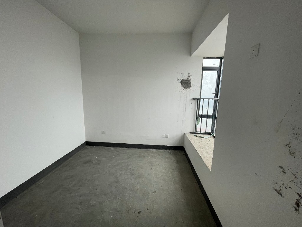 金水湾 3室2厅1卫 58.0万 金水湾 3室2厅1卫 58.0万客厅