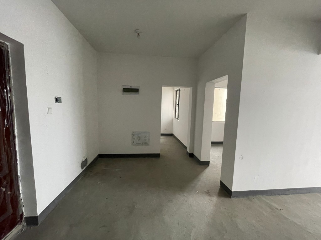 金水湾 3室2厅1卫 58.0万 金水湾 3室2厅1卫 58.0万客厅