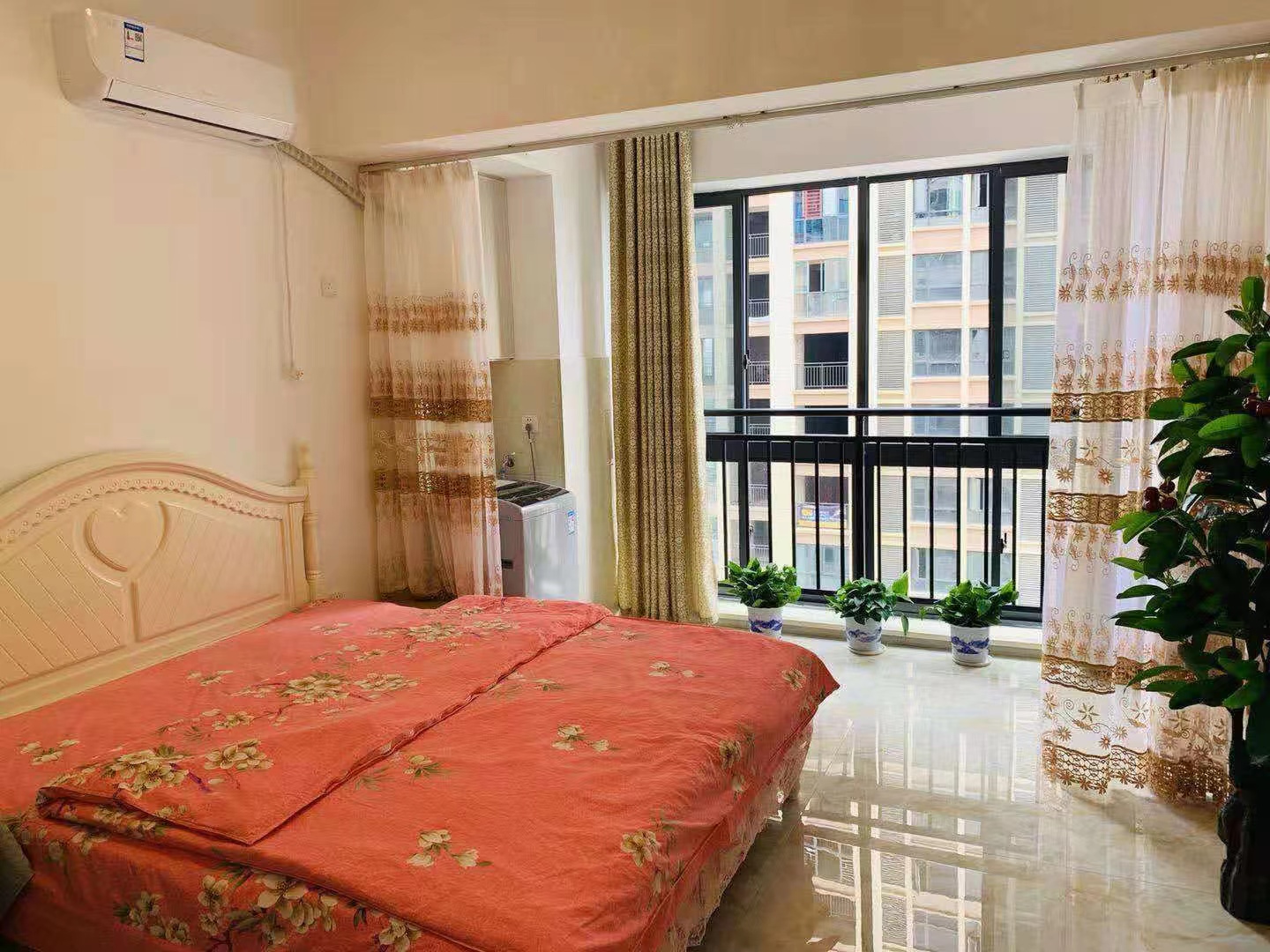 梓湖明珠  1室1厅1卫    1300.0元/月 梓湖明珠  1室1厅1卫    1300.0元/月室内图