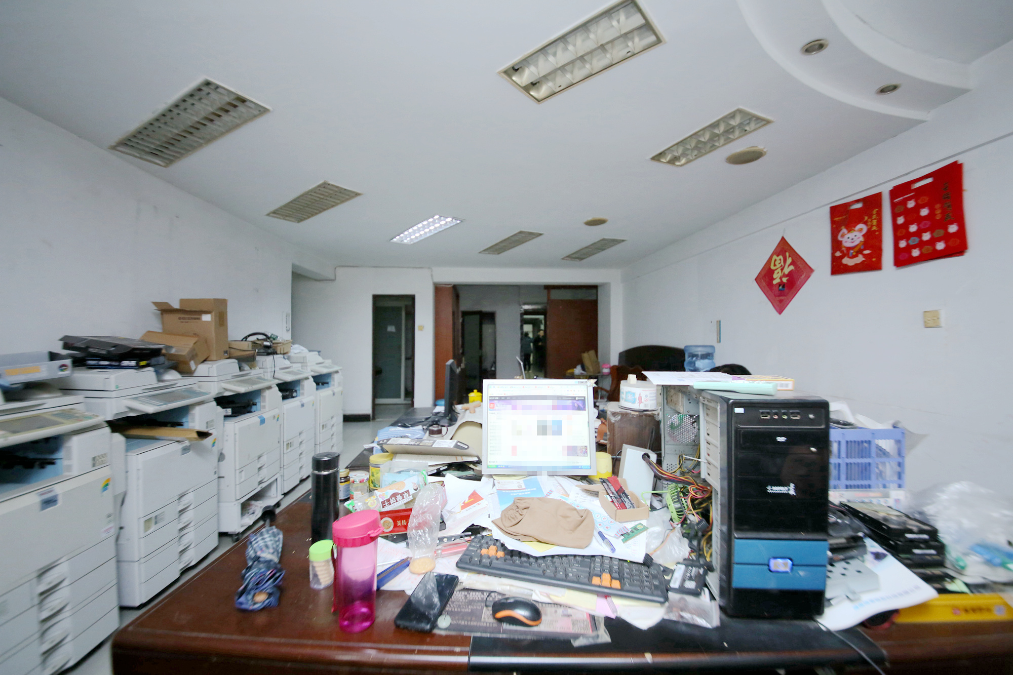 天心电脑城（朝阳丽景，朝阳丽园）  4室2厅2卫    120.0万客厅