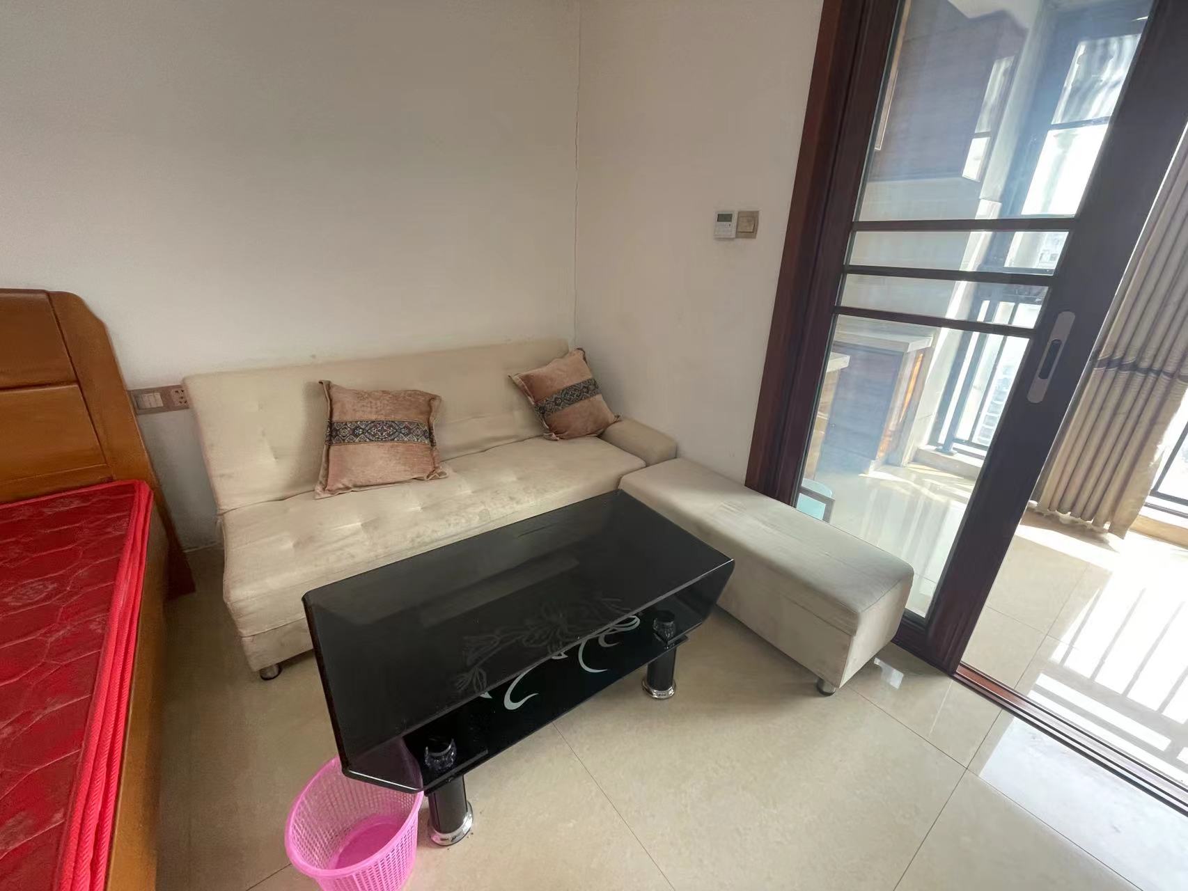 东晟文化公馆 1室1厅1卫 1600.0元/月 东晟文化公馆 1室1厅1卫 1600.0元/月