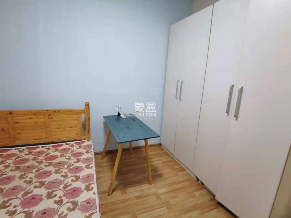 南湖世纪  2室1厅1卫    1800.0元/月