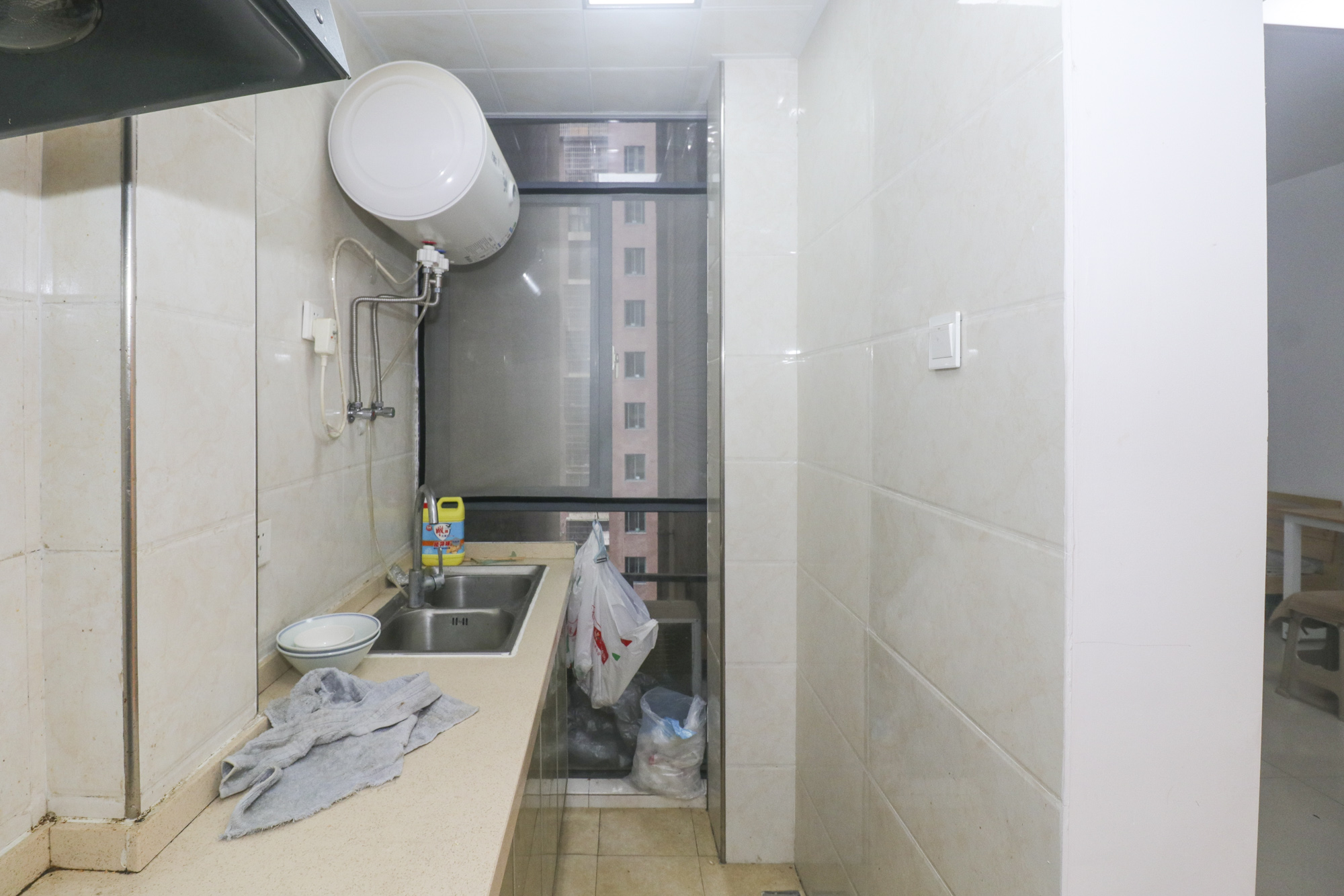 枫树园  1室1厅1卫    43.0万厨房