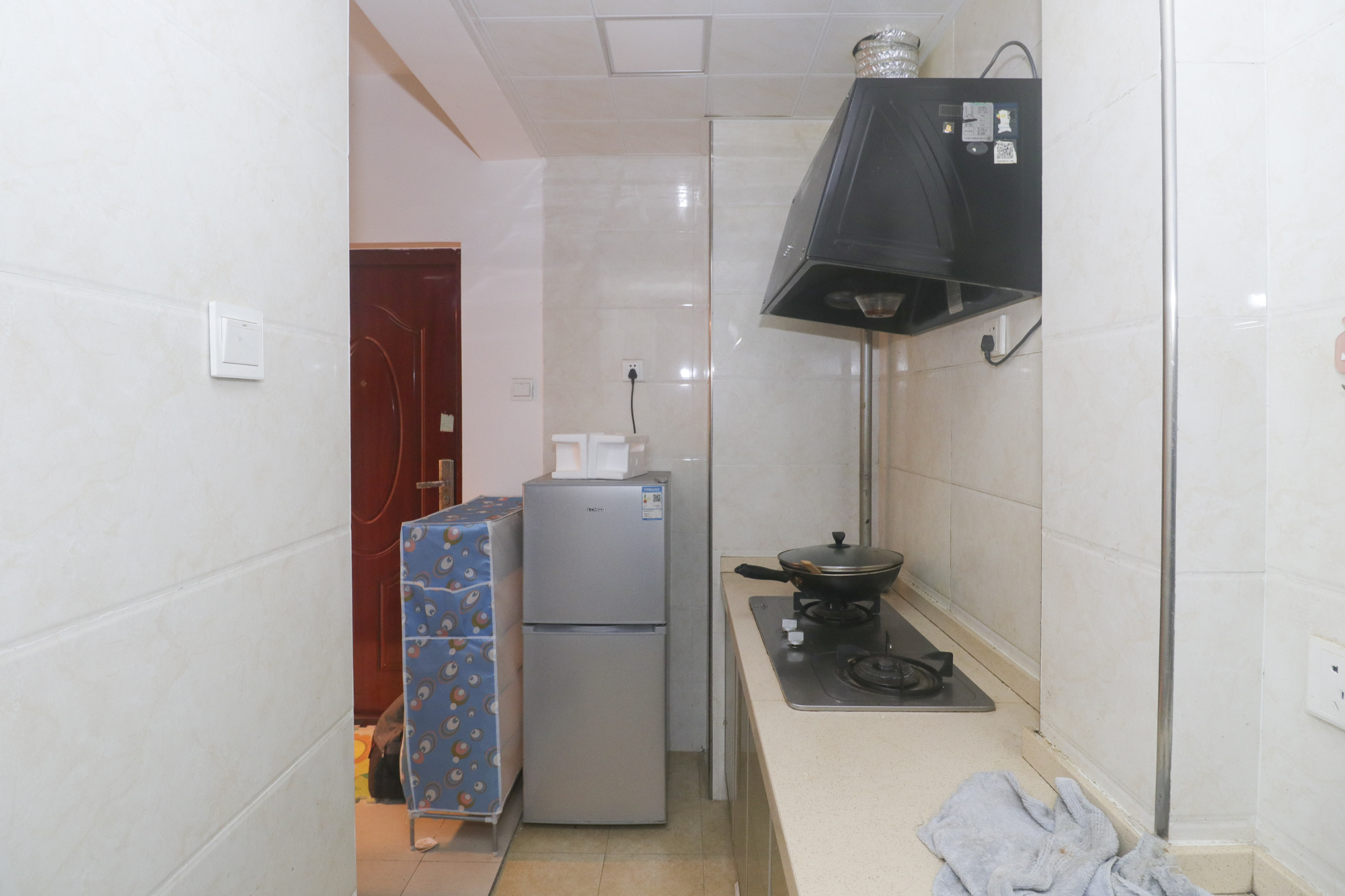 枫树园  1室1厅1卫    43.0万厨房