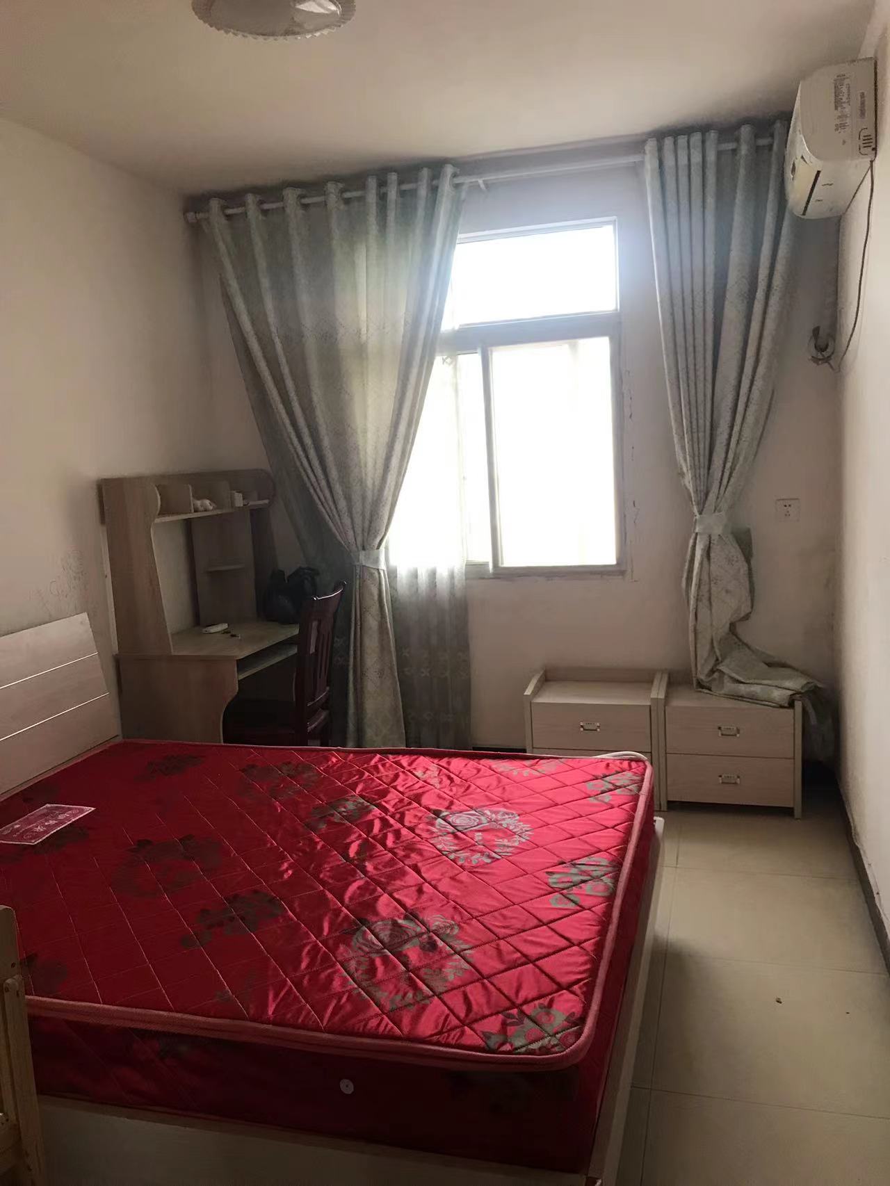 新坡塘小区 2室2厅1卫 800.0元/月 新坡塘小区 2室2厅1卫 800.0元/月室内图