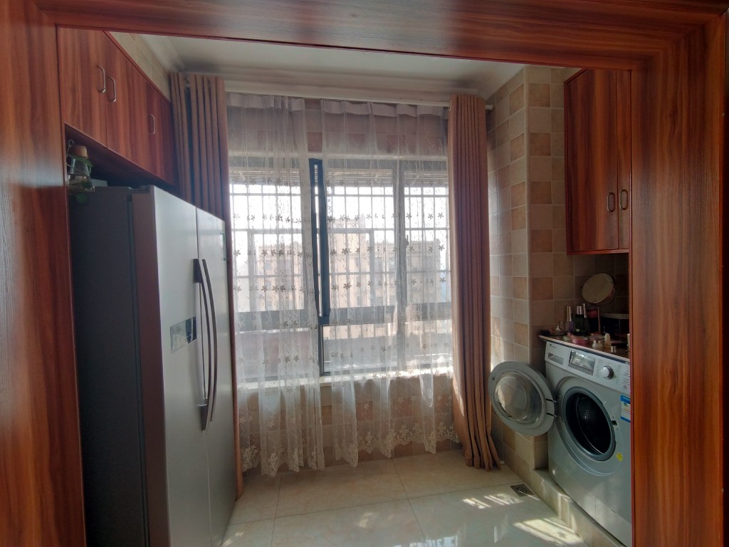 都市兰亭 3室2厅1卫 47.8万 都市兰亭 3室2厅1卫 47.8万客厅