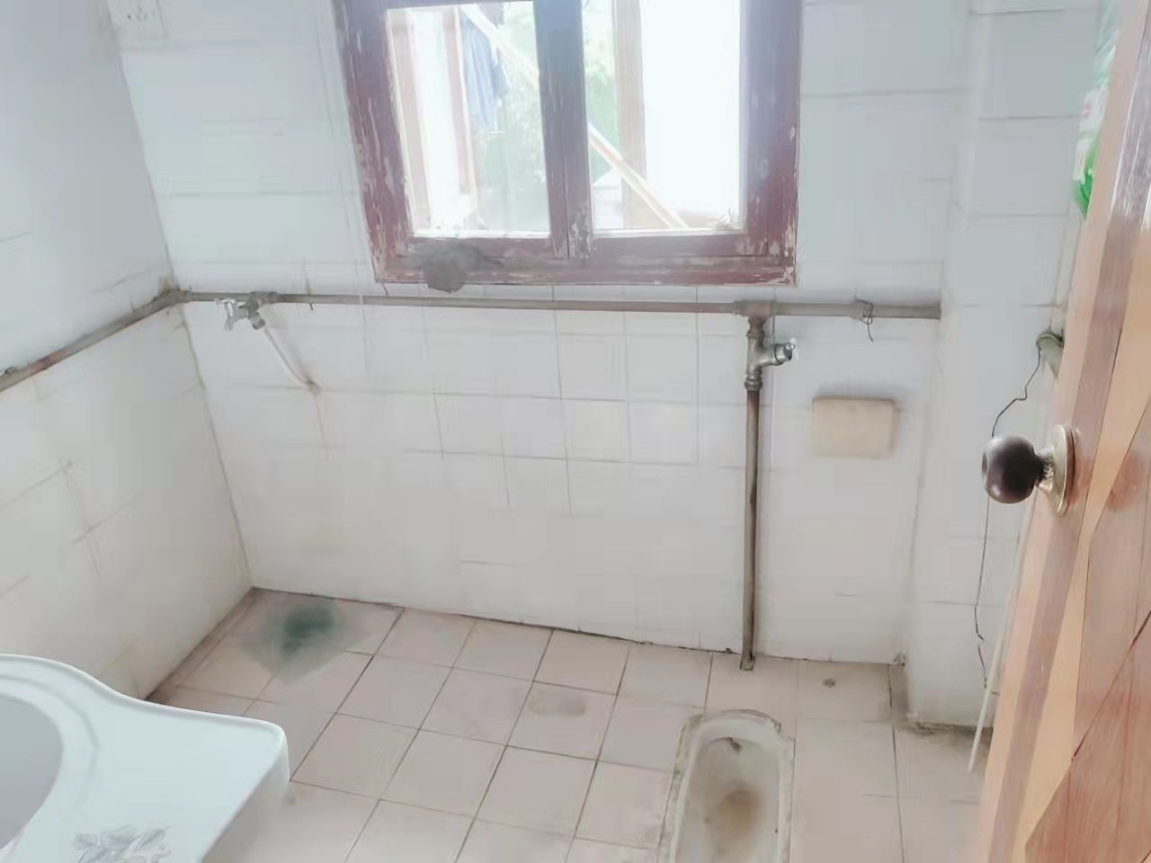 人事局住宅小区  3室2厅1卫   26.80万客厅