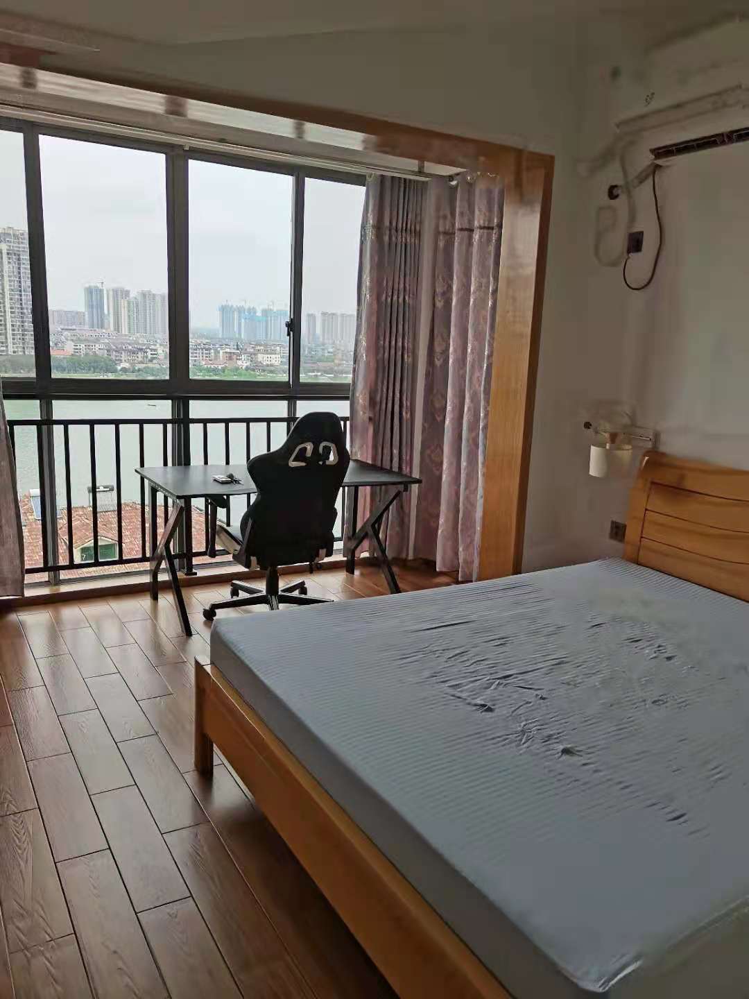 景湖春天 2室2厅1卫 1300.0元/月 景湖春天 2室2厅1卫 1300.0元/月室内图