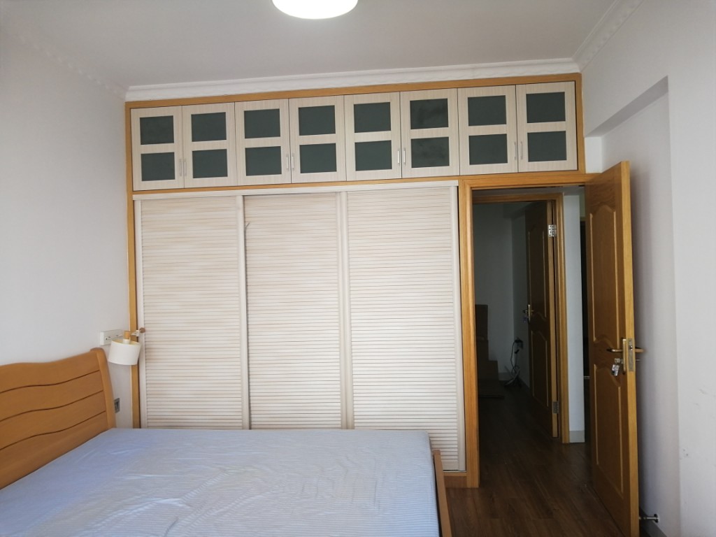 景湖春天 2室2厅1卫 1300.0元/月 景湖春天 2室2厅1卫 1300.0元/月户型图