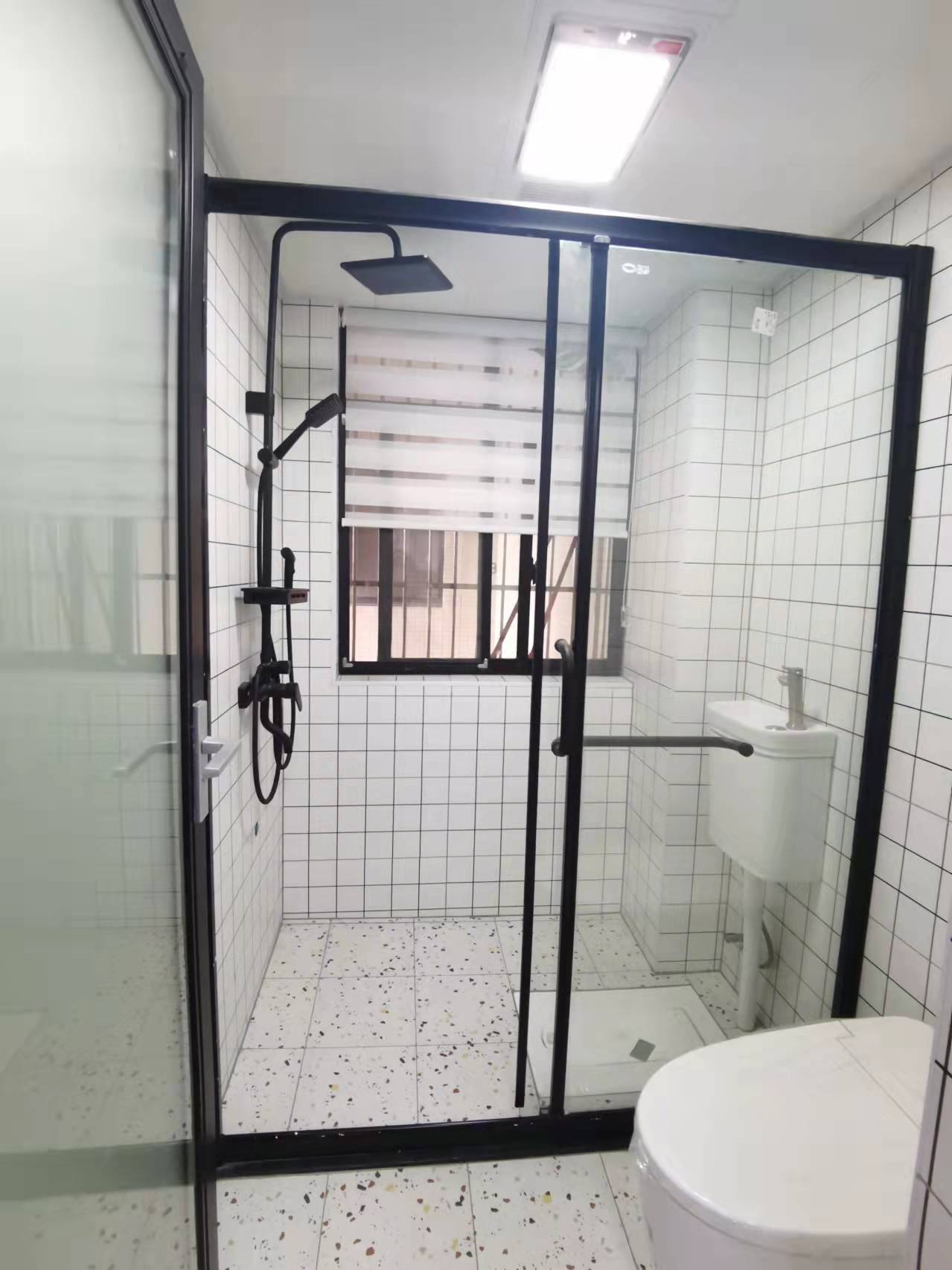 尚书佳苑 2室2厅1卫 2600.0元/月 尚书佳苑 2室2厅1卫 2600.0元/月室内图