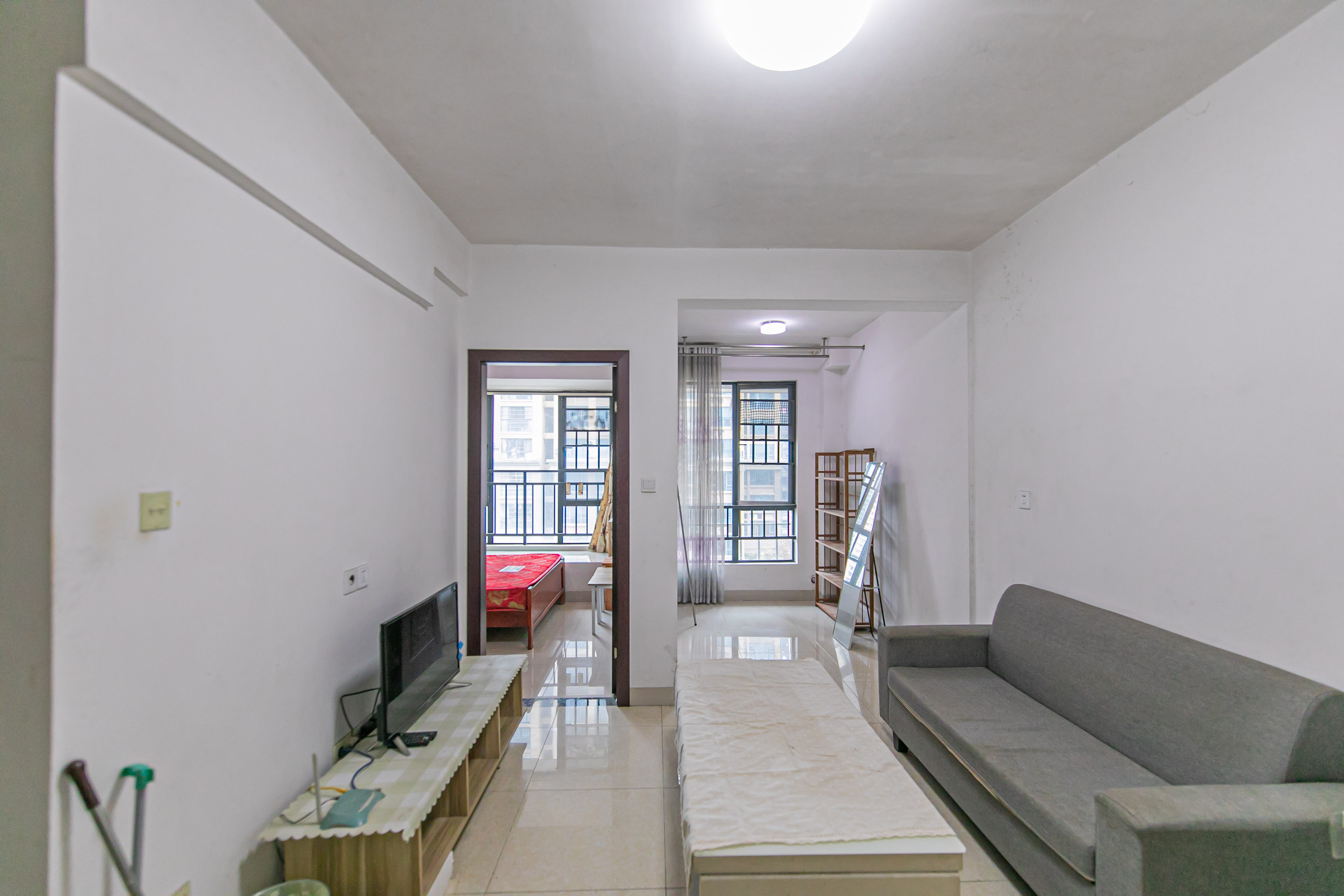 方略城市广场 2室1厅1卫 41.8万 方略城市广场 2室1厅1卫 41.8万客厅