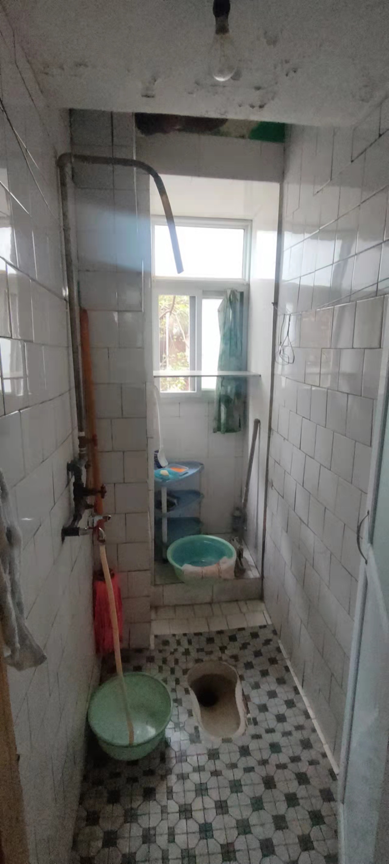 新建村(岳塘区) 1室1厅1卫 500.0元/月 新建村(岳塘区) 1室1厅1卫 500.0元/月室内图