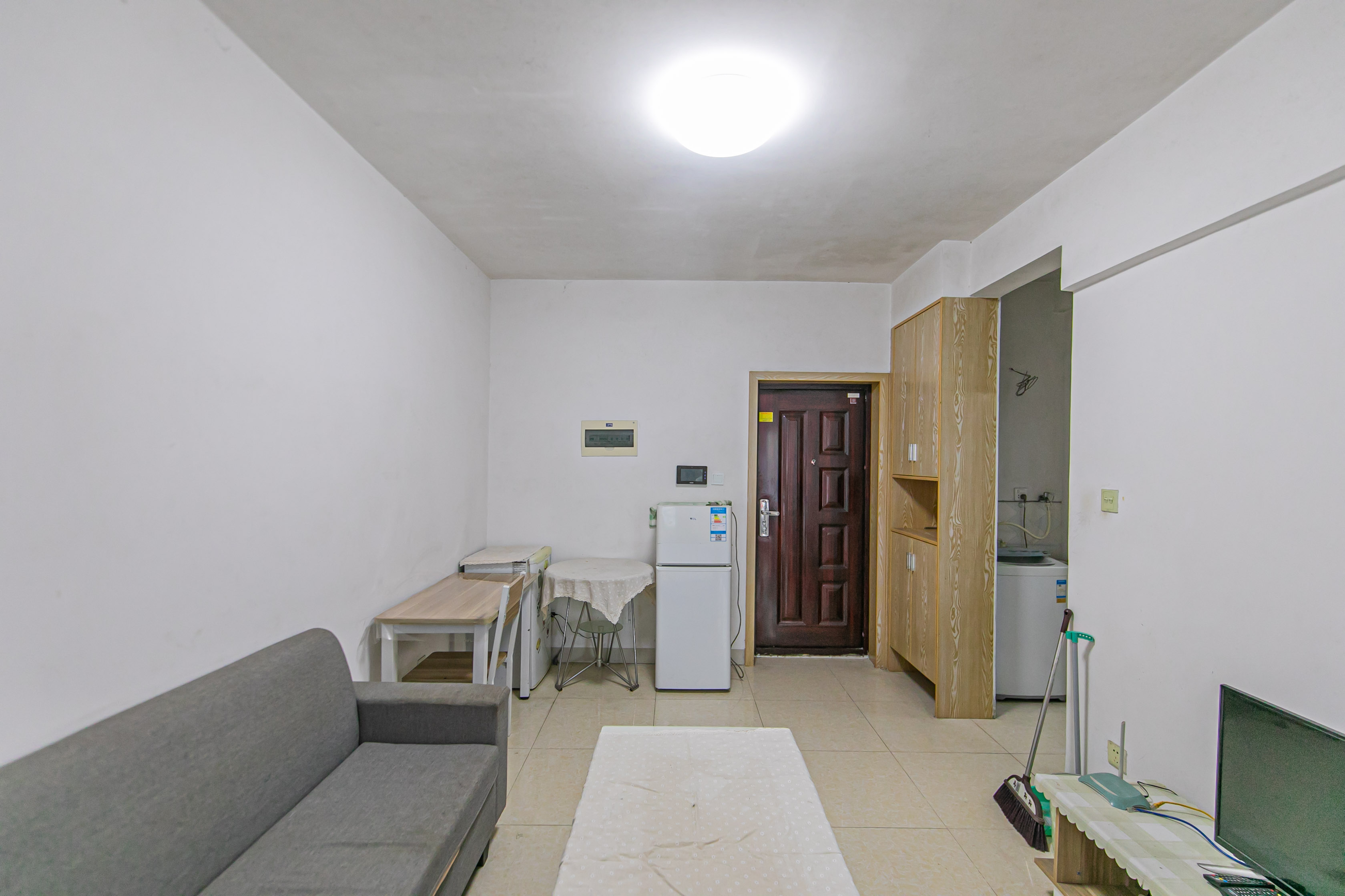 方略城市广场 2室1厅1卫 41.8万 方略城市广场 2室1厅1卫 41.8万客厅