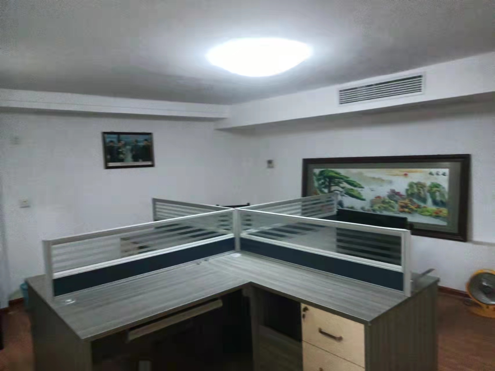 尚书房 6室2厅1卫 17500.0元/月 尚书房 6室2厅1卫 17500.0元/月室内图