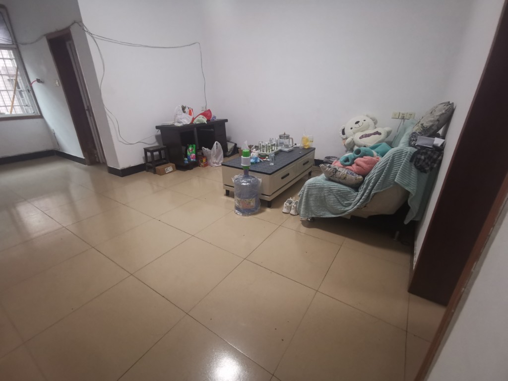 赫山区金银山竹山小区 2室2厅1卫 1000.0元/月 赫山区金银山竹山小区 2室2厅1卫 1000.0元/月室内图