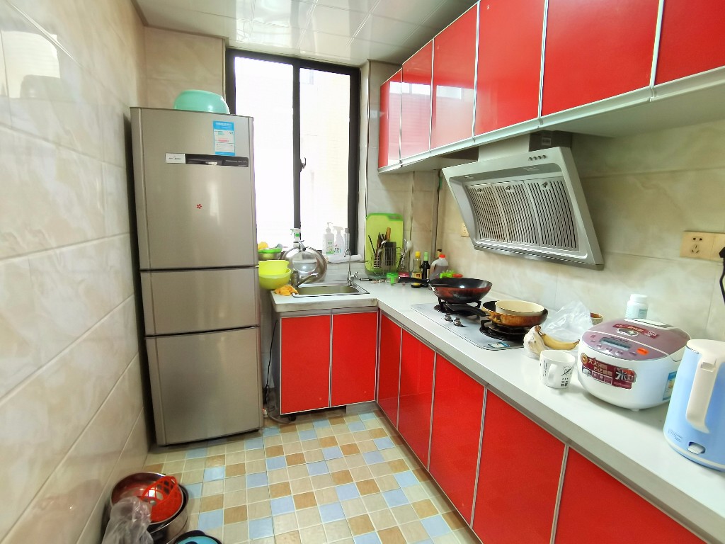 三一歌雅郡 2室2厅1卫 51.2万 三一歌雅郡 2室2厅1卫 51.2万客厅