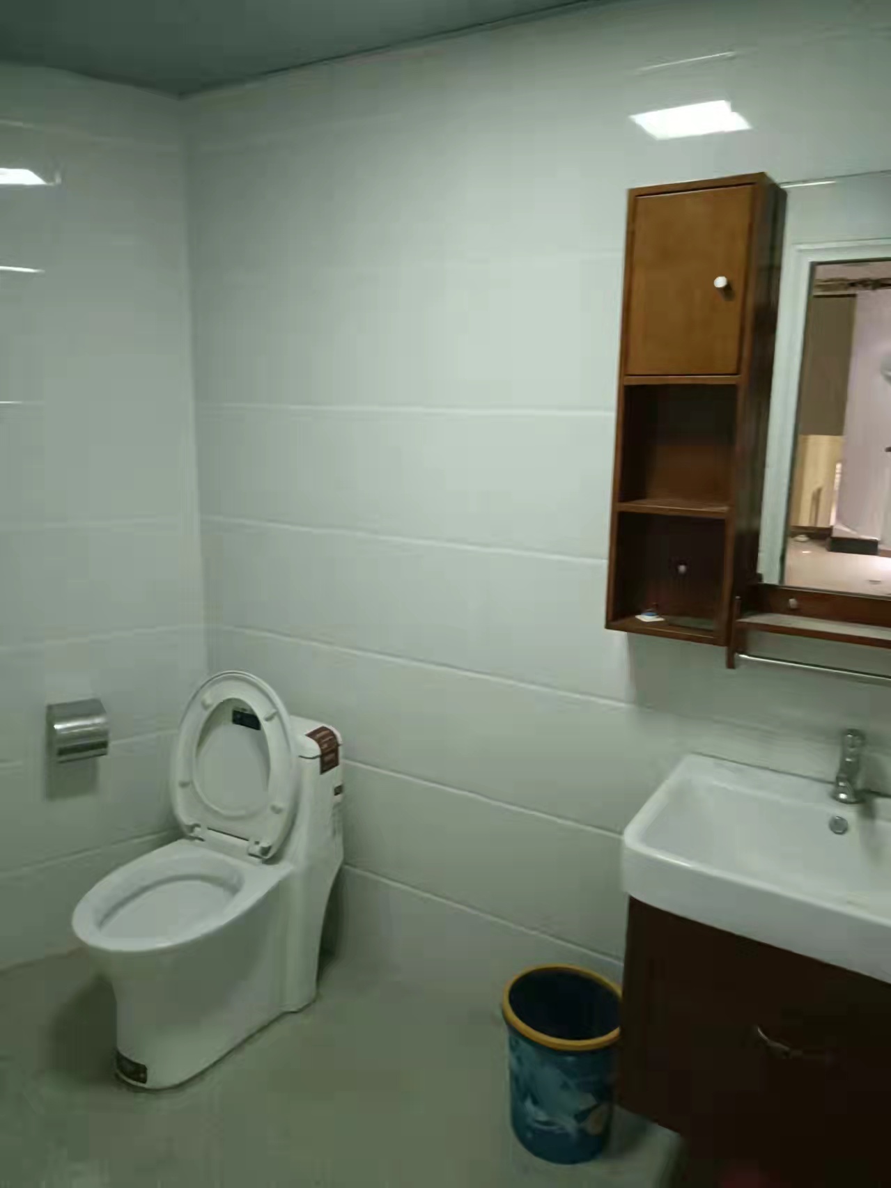 尚书房 6室2厅1卫 17500.0元/月 尚书房 6室2厅1卫 17500.0元/月室内图