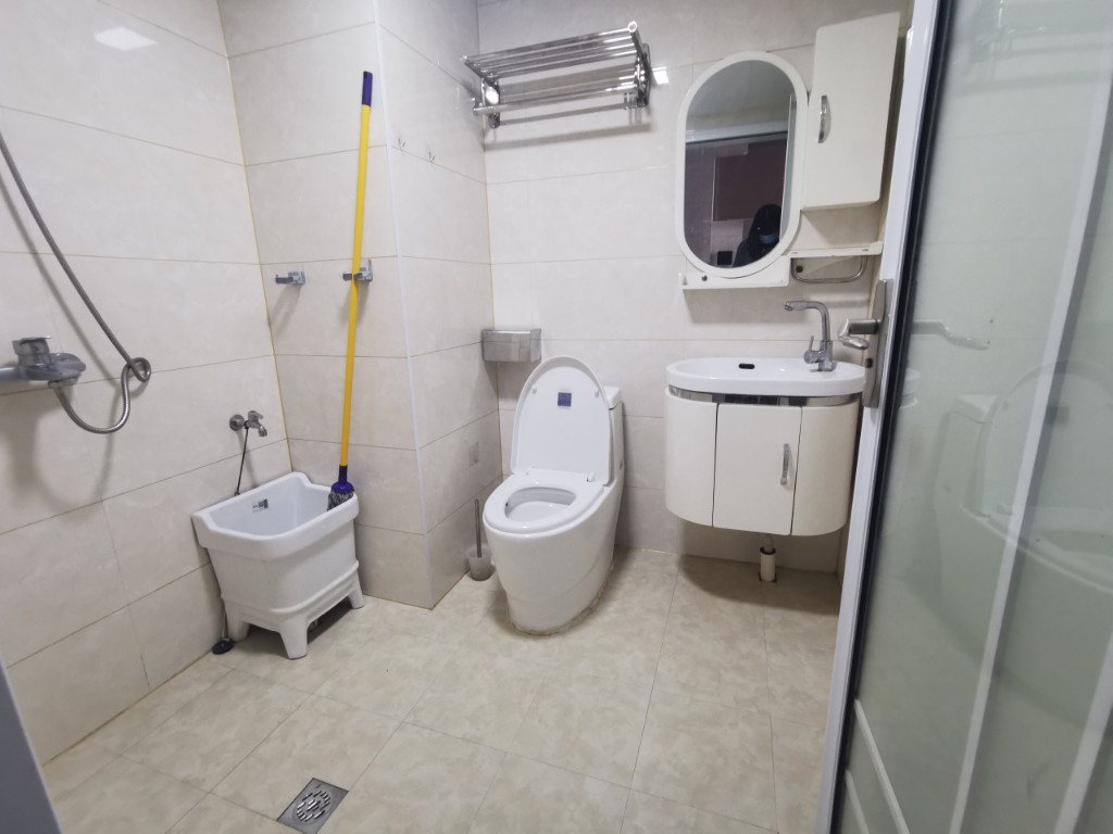 雄森国际 1室1厅1卫 1600.0元/月 雄森国际 1室1厅1卫 1600.0元/月室内图