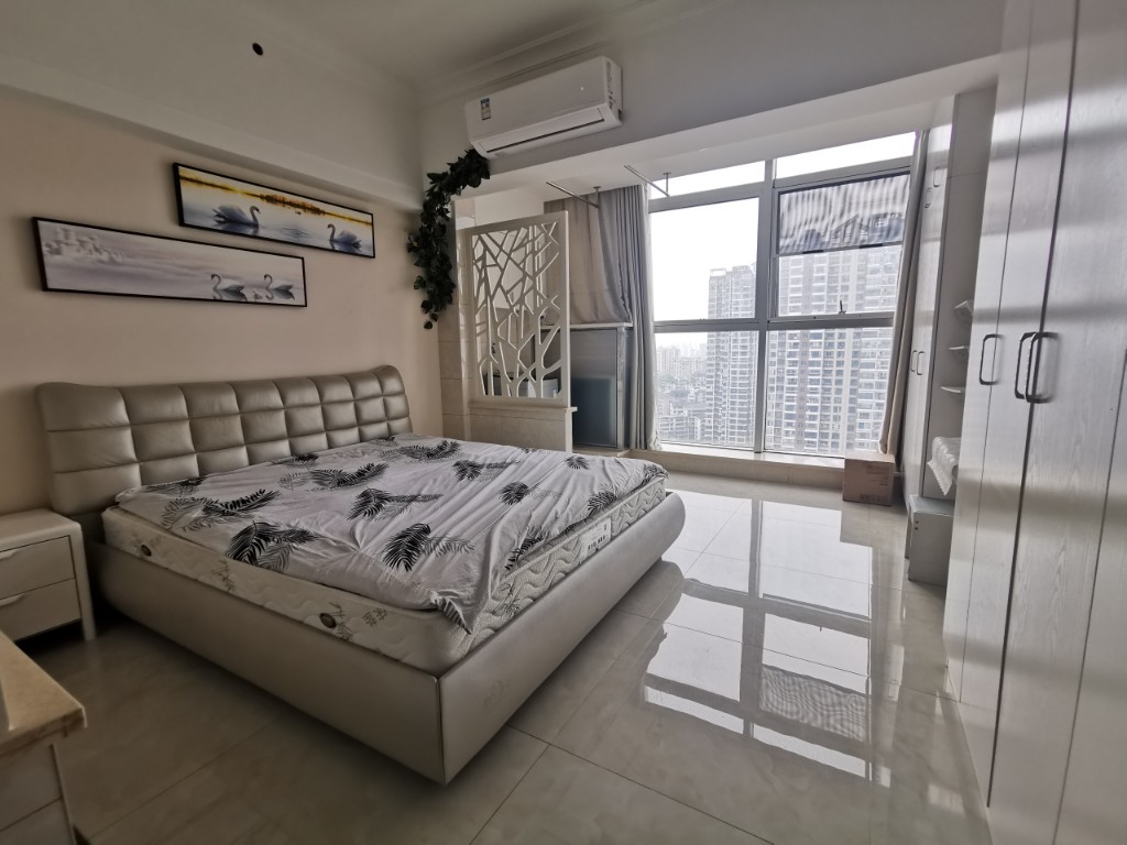 雄森国际 1室1厅1卫 1600.0元/月 雄森国际 1室1厅1卫 1600.0元/月室内图