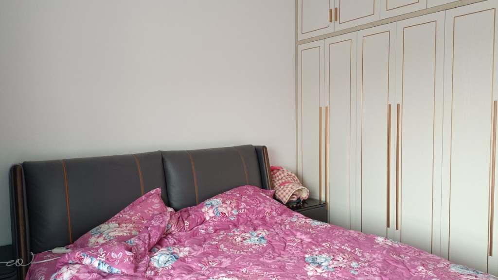 会龙山溪谷(住宅)  3室2厅2卫    2200.0元/月 会龙山溪谷(住宅)  3室2厅2卫    2200.0元/月室内图