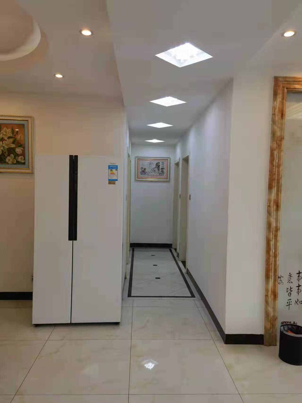 湾田家园  3室2厅2卫   2200.00元/月室内图
