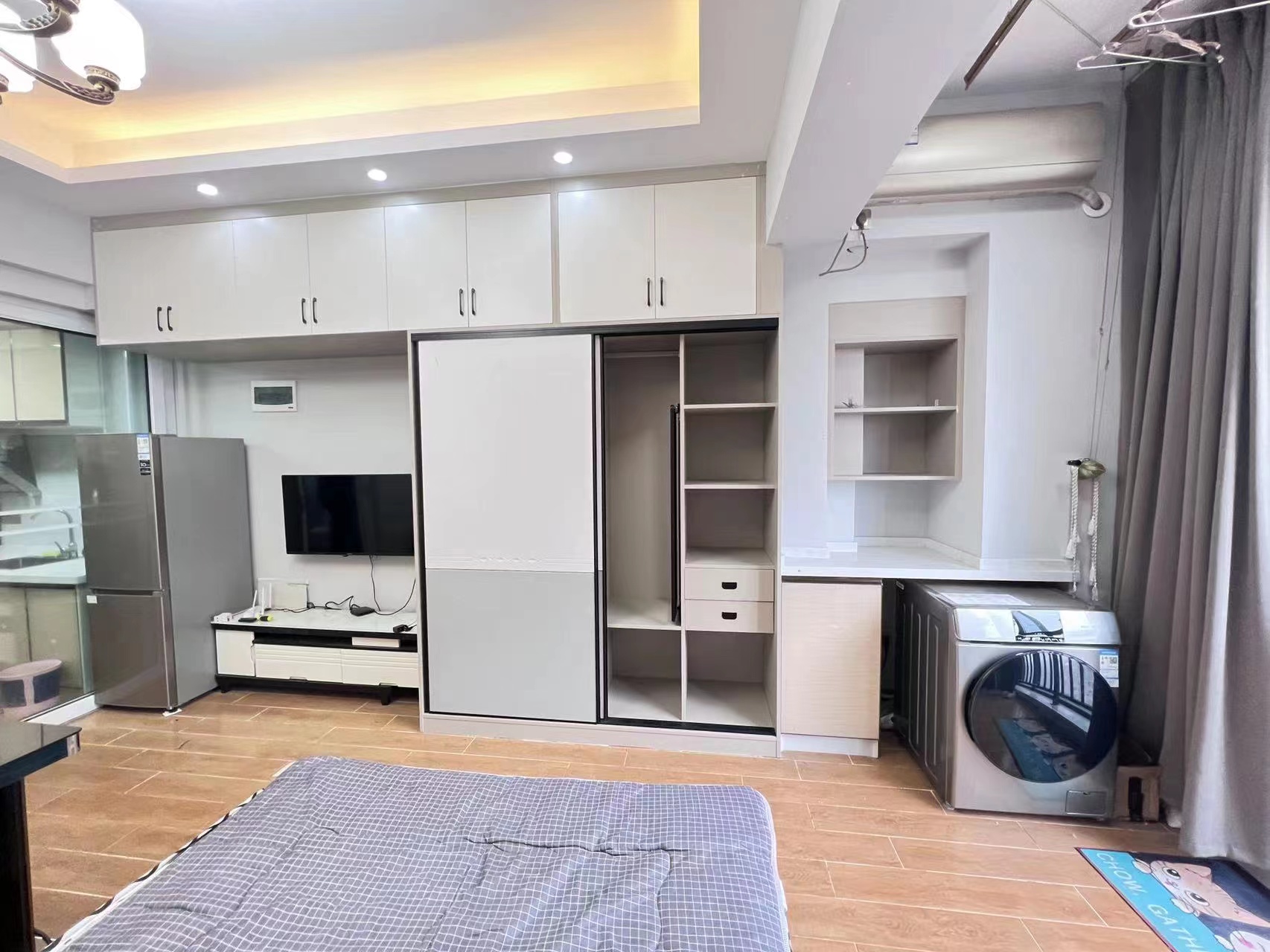 梓湖明珠 1室1厅1卫 1300.0元/月 梓湖明珠 1室1厅1卫 1300.0元/月室内图