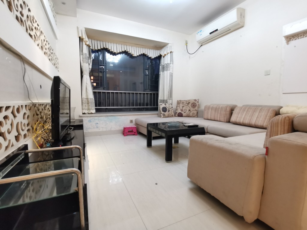 城市风景  3室2厅2卫    58.0万 城市风景  3室2厅2卫    58.0万客厅