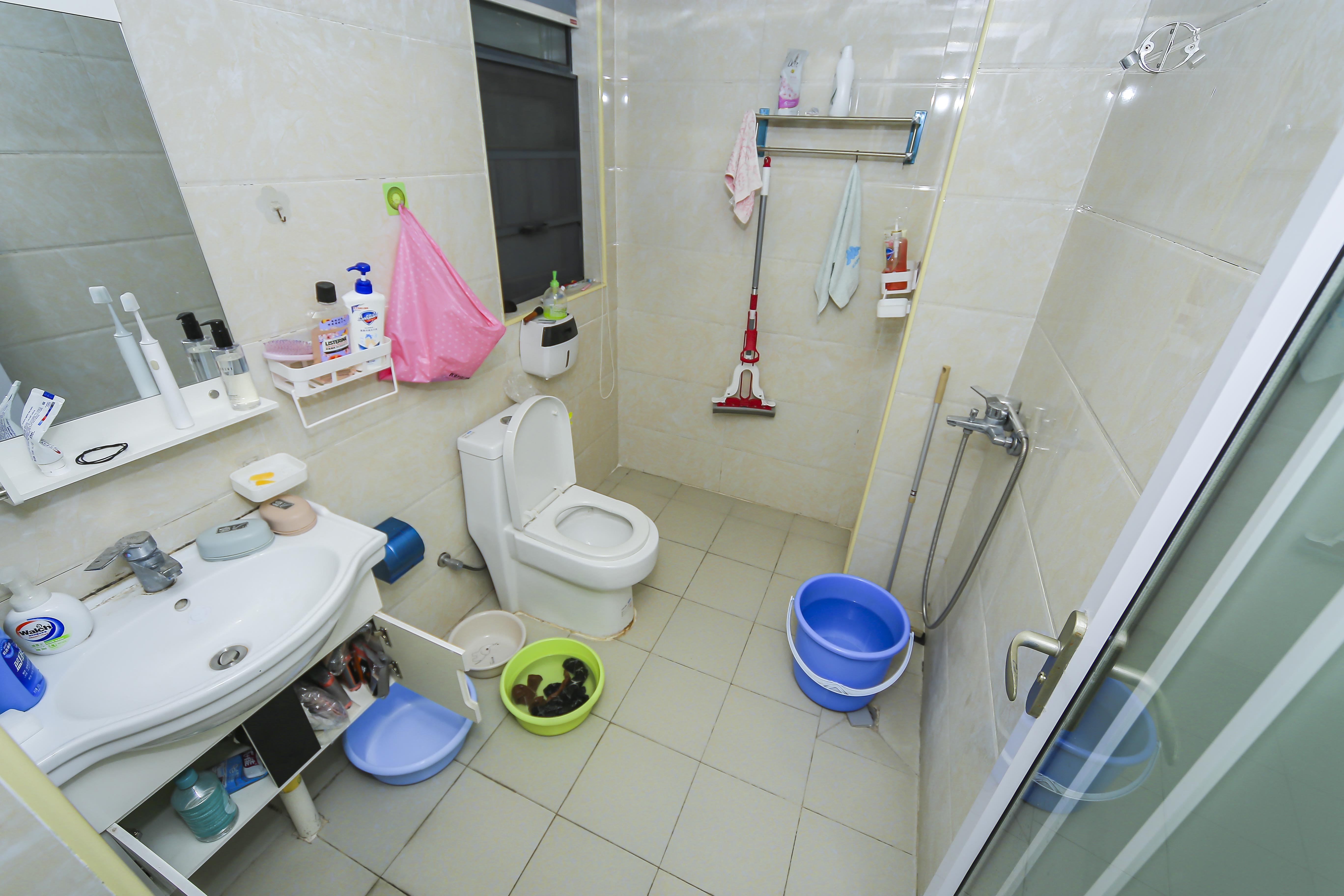 湘熙水郡(观澜海赋家园) 3室2厅2卫 116.00万 湘熙水郡(观澜海赋家园) 3室2厅2卫 116.00万卫生间